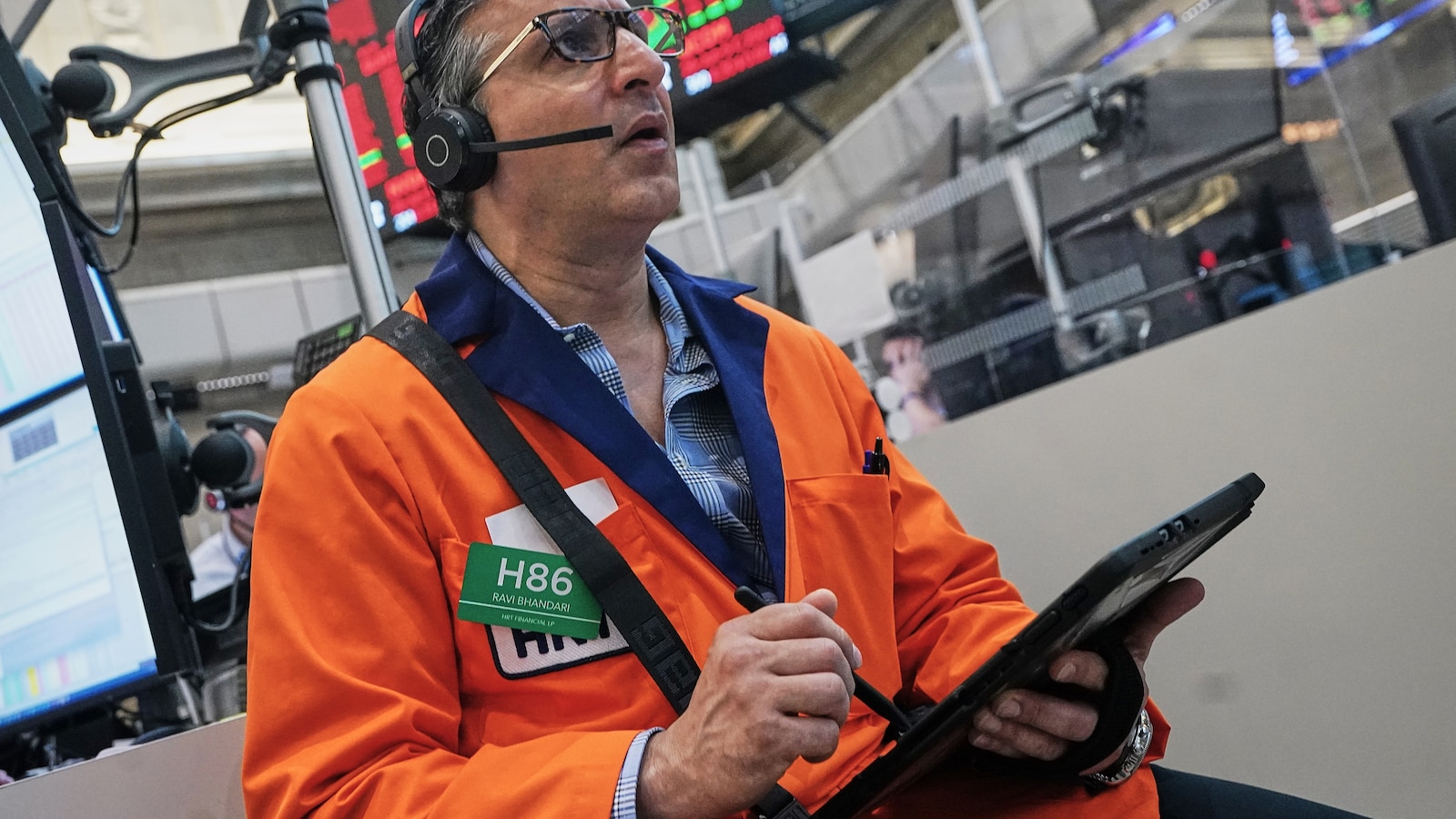 Wall Street points toward another tech sell-off while oil prices jump after US attack on Iran