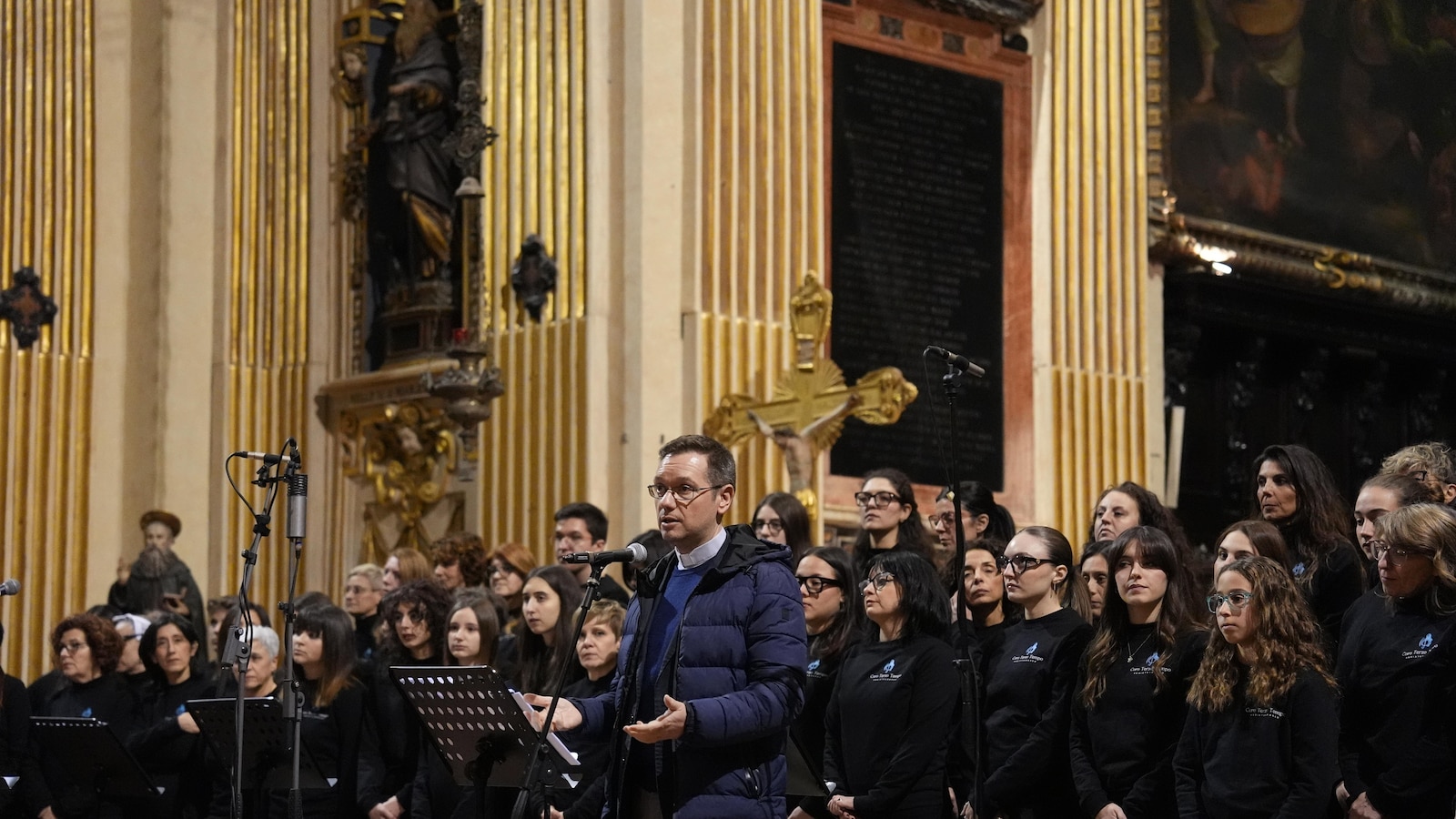 حفل كنيسة ميلانو يضرب على وتر حساس قبل الألعاب البارالمبية الشتوية