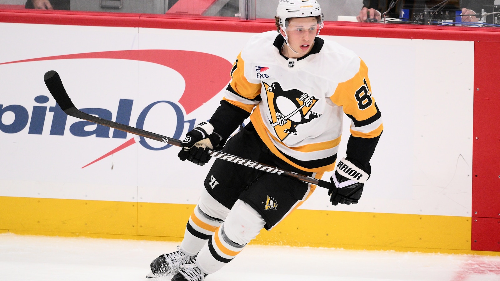 Penguins forward Ben Kindel back in Pittsburgh after collapsing on team flight