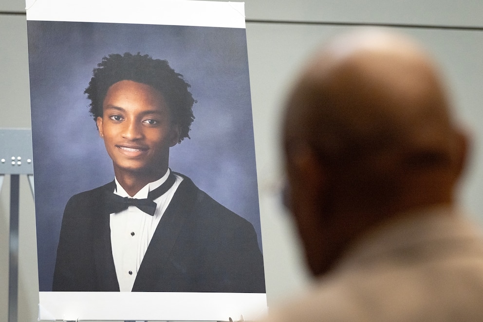 PHOTO: People listen as attorney Ben Crump holds a press conference at the annual NAACP National Convention to announce the results of an independent autopsy as they investigate the death of Nolan Wells on July 22, 2026 in Chicago, Illinois.