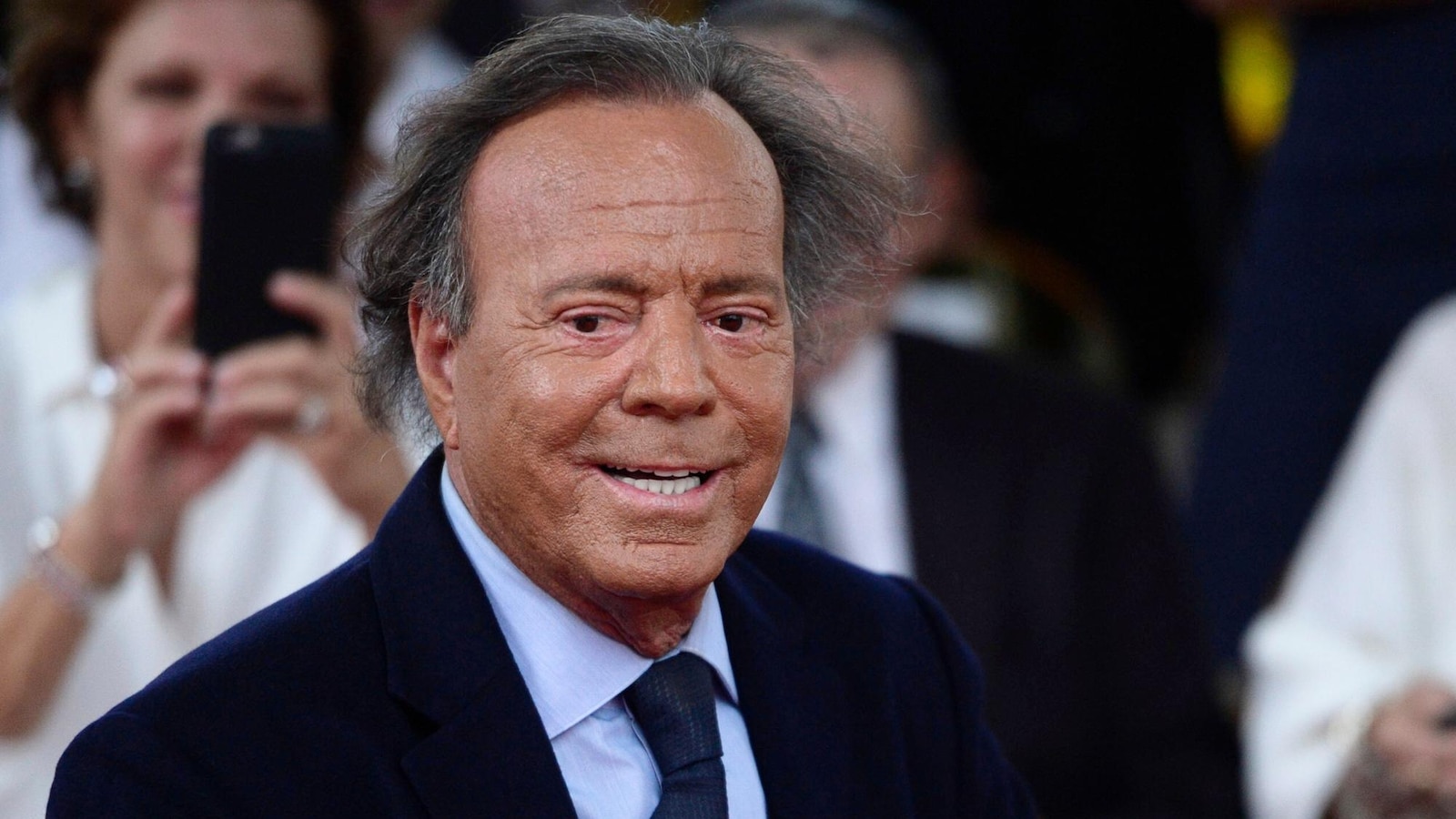Spanish prosecutors drop sexual assault complaint against Julio Iglesias