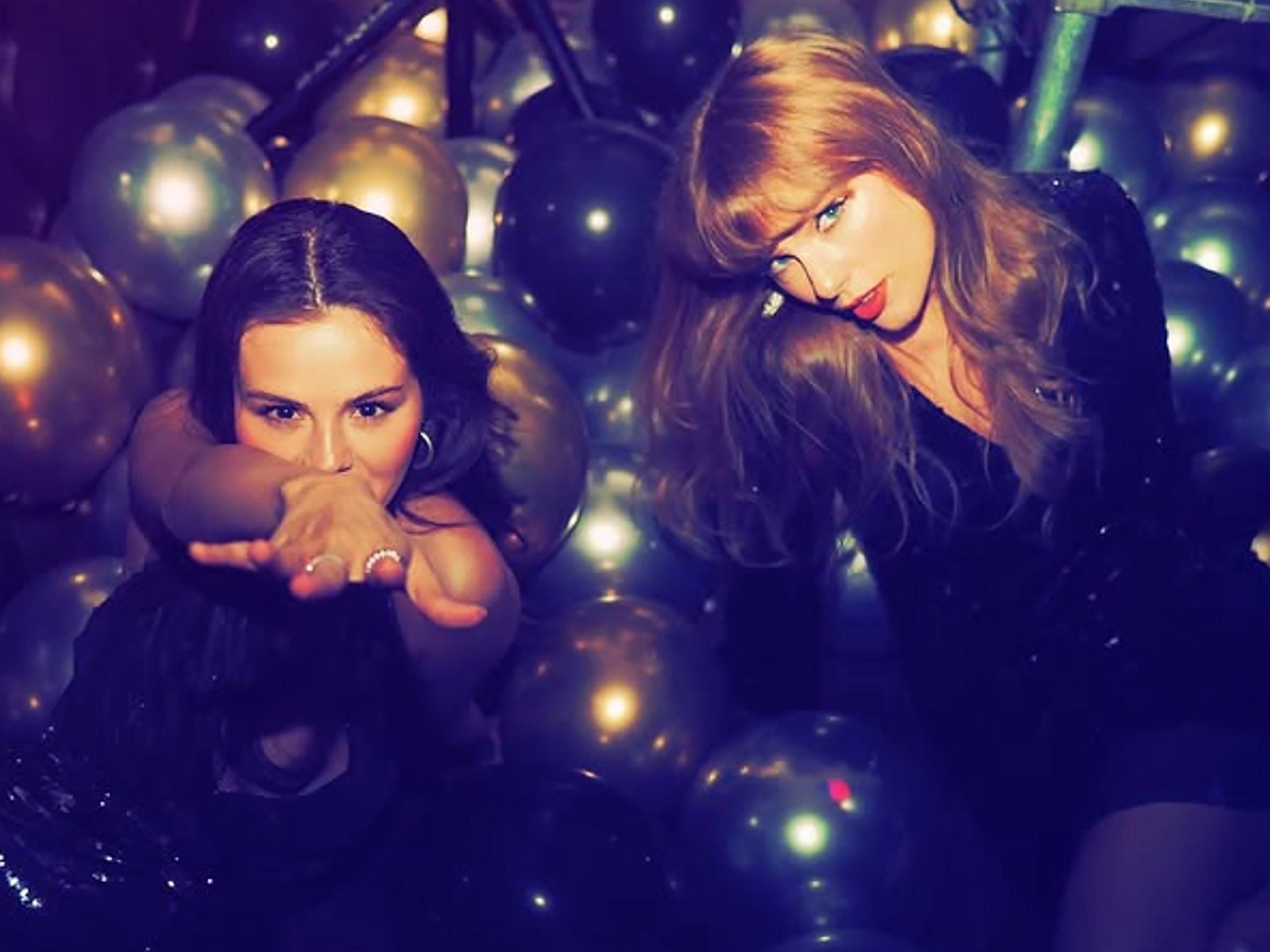 Selena Gomez shares photo with Taylor Swift ahead of 33rd birthday - Vita 360