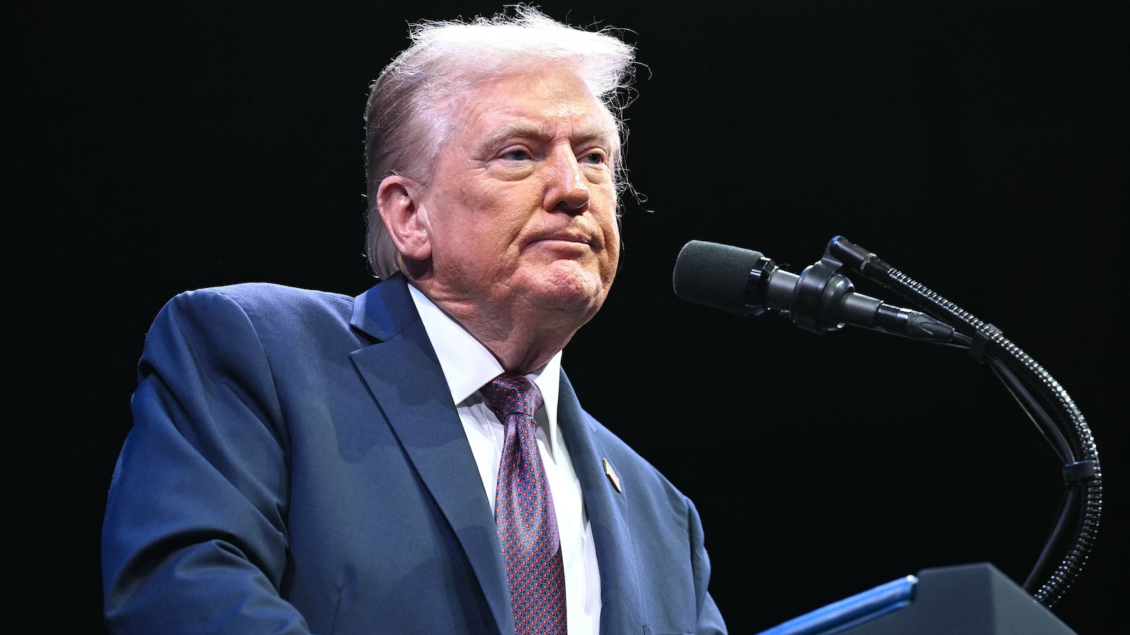 Trump Labels Alleged Epstein Letter a 'Dead Issue' Amid House Oversight Disclosures