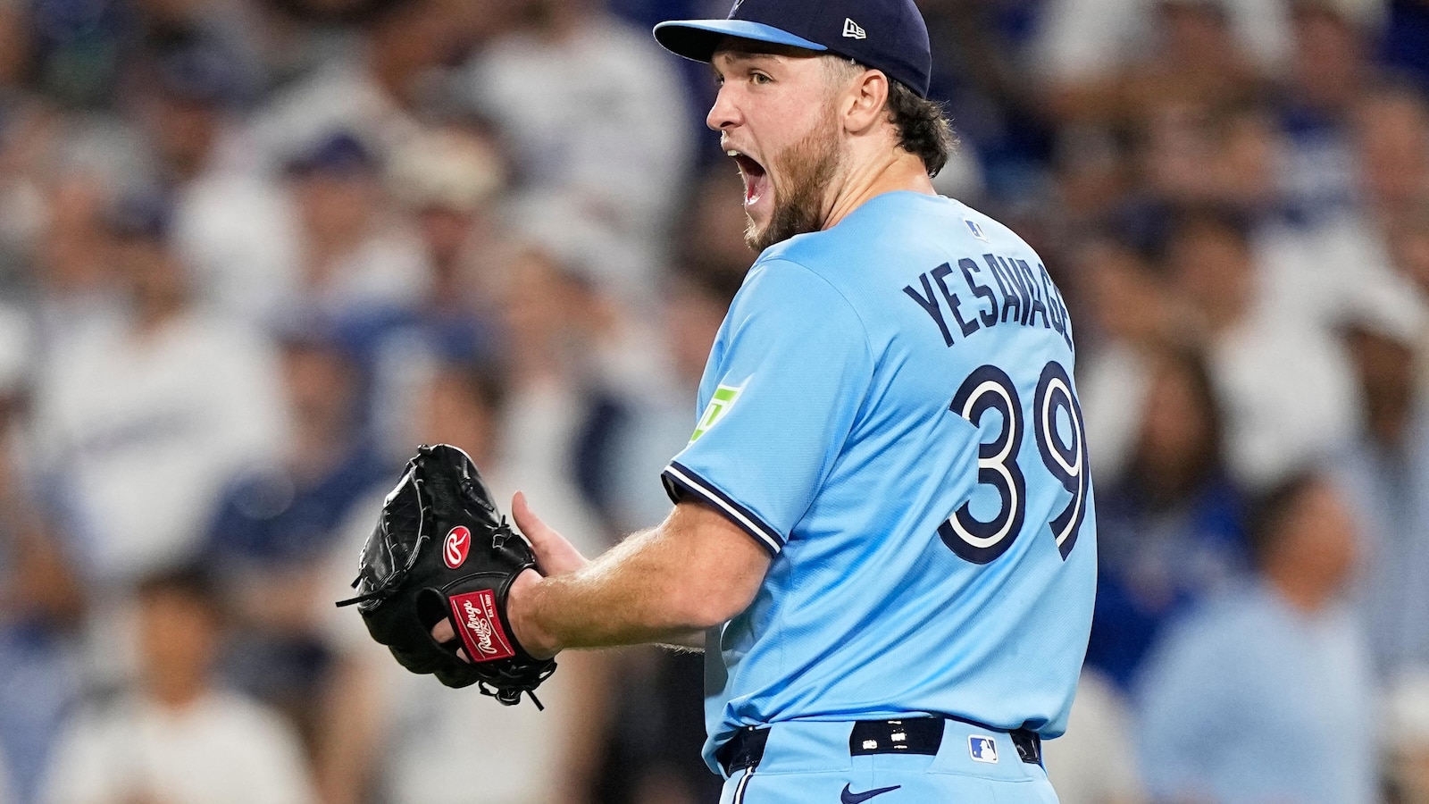 Rookie Yesavage Sets Strikeout Record as Blue Jays Lead World Series 3-2