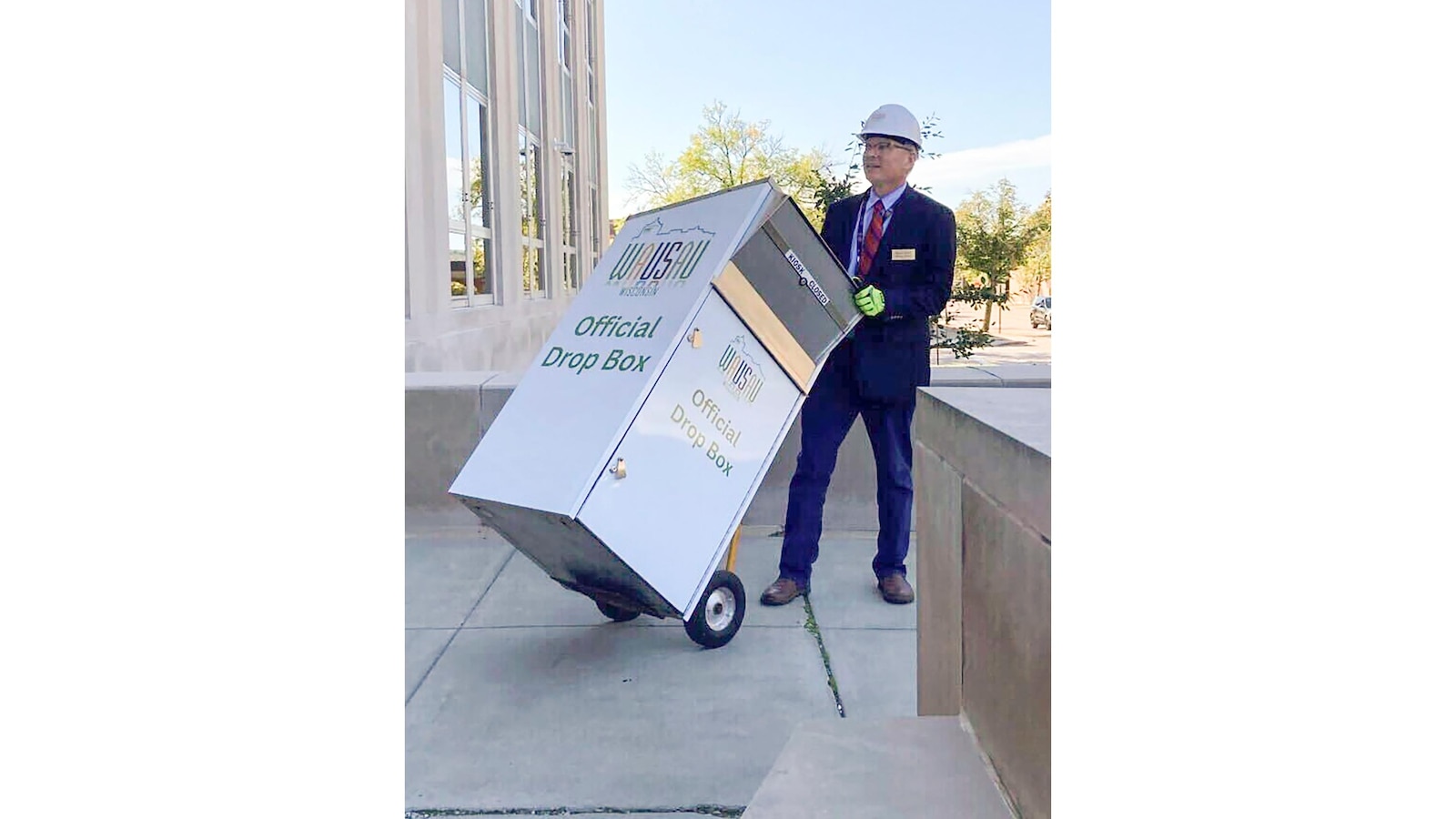 Wisconsin mayor who removed ballot drop box ahead of 2024 elections won't be charged