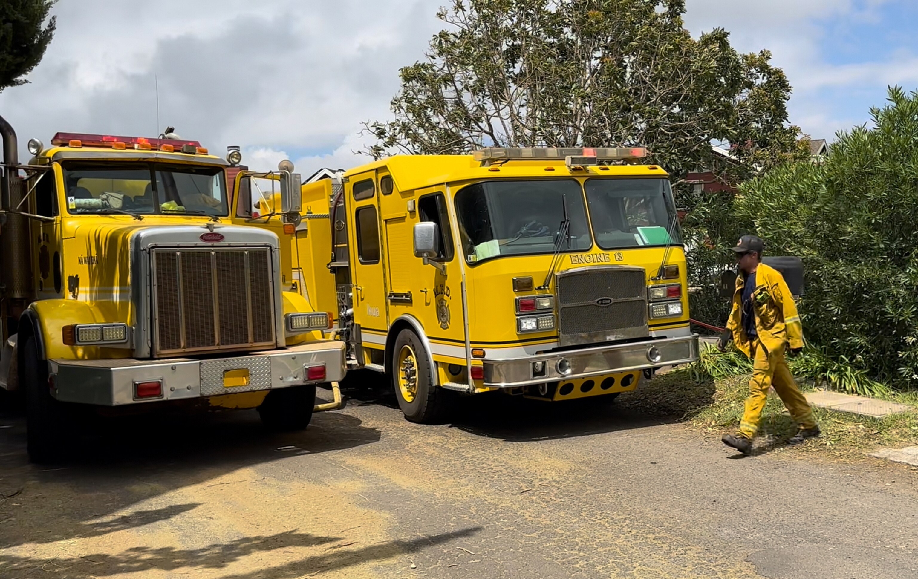 PHOTO: Firefighters work to fight the wildfires in Maui, Hawaii.