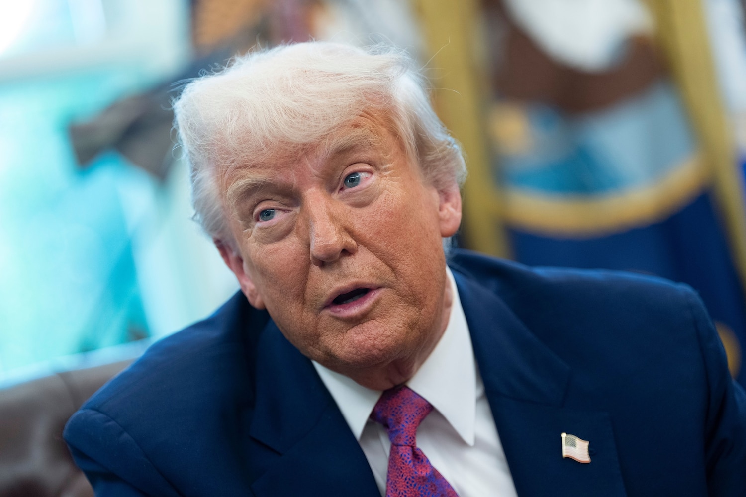 Trump holds gala for top investors in his meme coin, as some critics slam  event as pay-for-play - ABC News