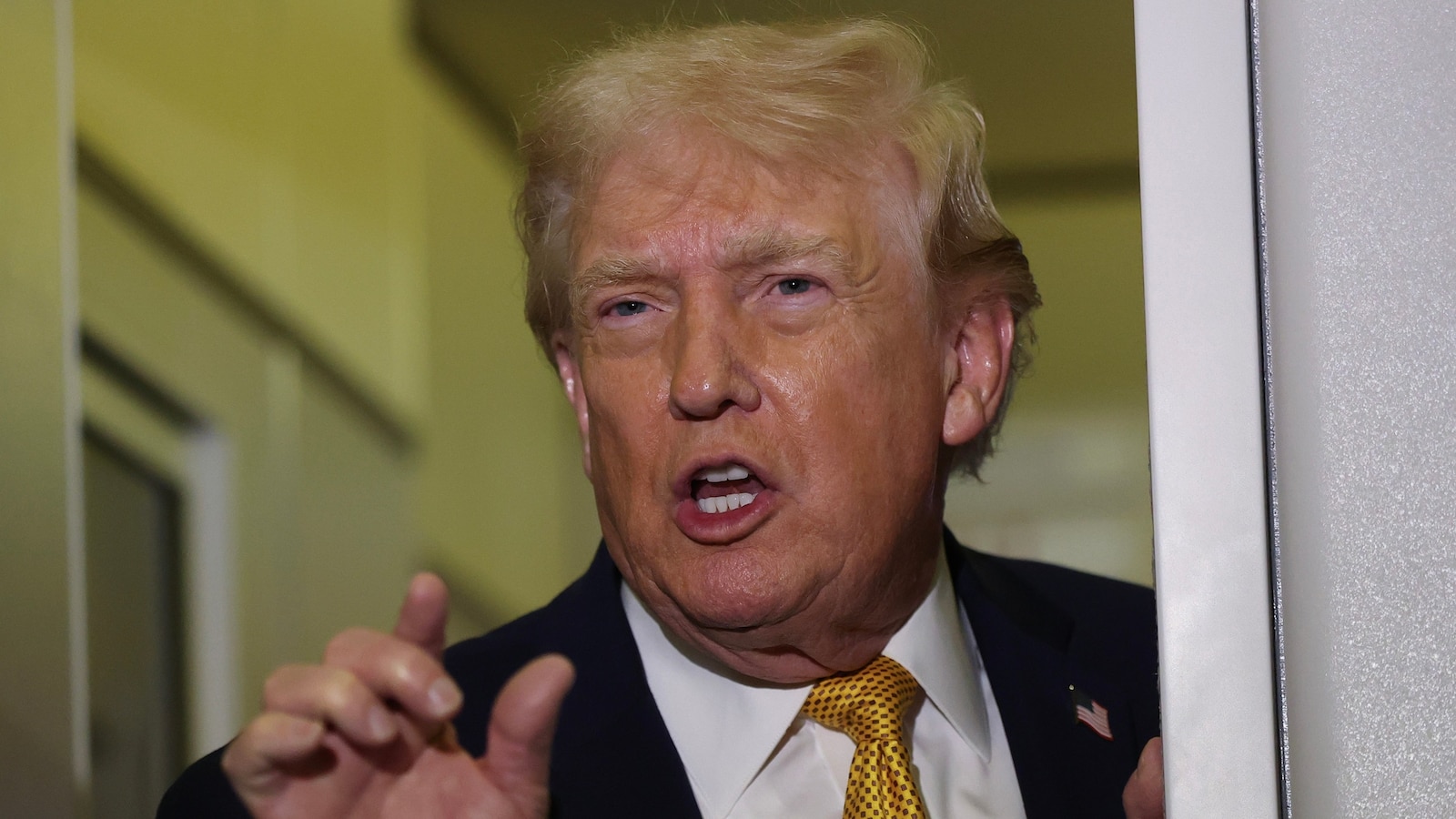 Mixed messages from Trump and Rubio on who's running Venezuela