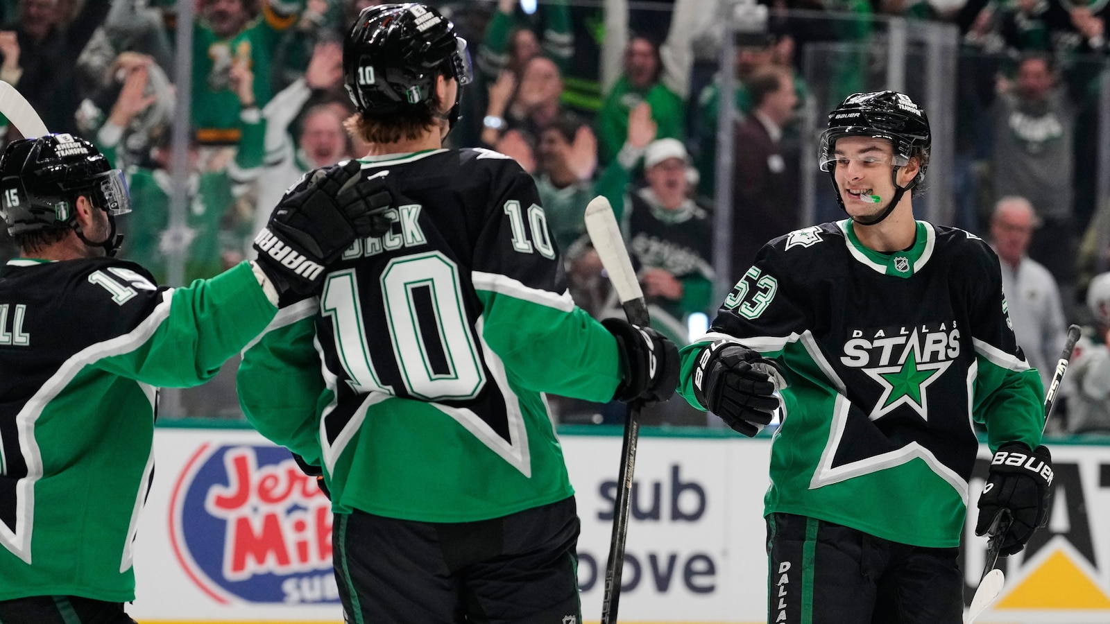 Johnston and Stars beat Wild 4-2 in Game 2 to even their first-round playoff series