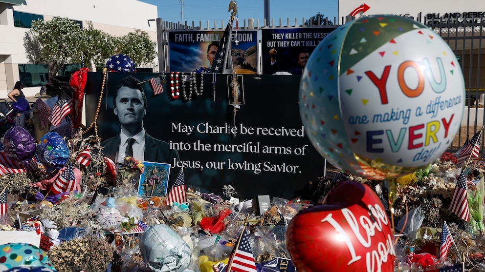 Charlie Kirk memorial updates: Trump departs for memorial, calls Kirk 'a great man'
