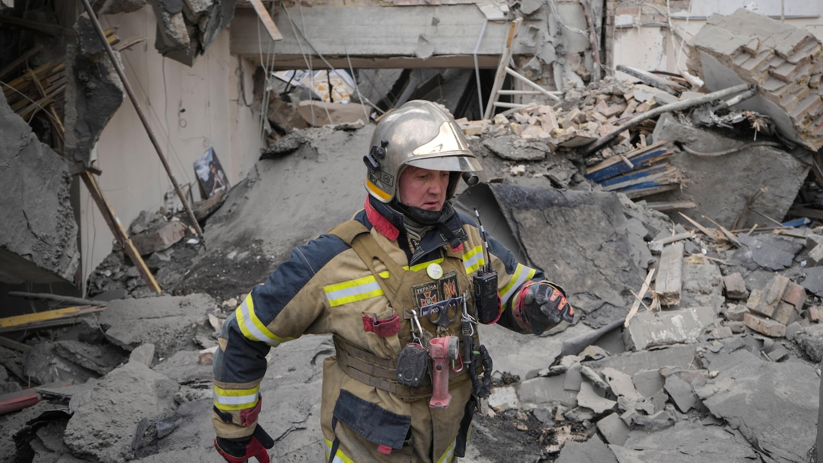 Kyiv endures a third air attack in 5 days as Russia steps up bombardment of cities