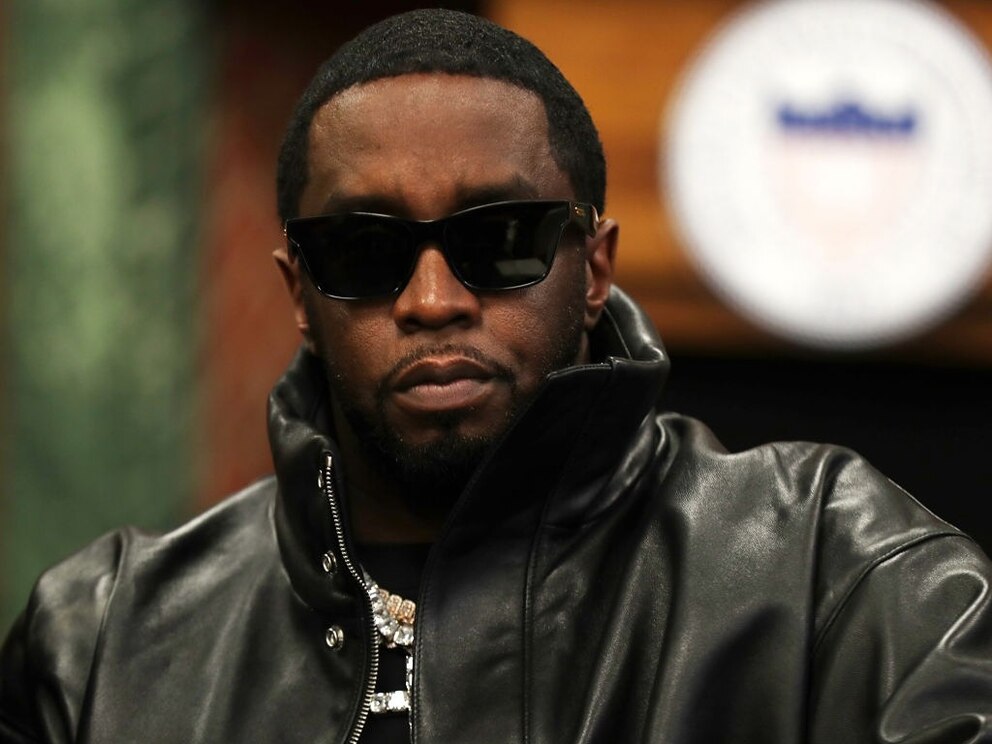 PHOTO: Sean "Diddy" Combs Fulfills $1 Million Pledge To Howard University At Howard Homecoming â Yardfest