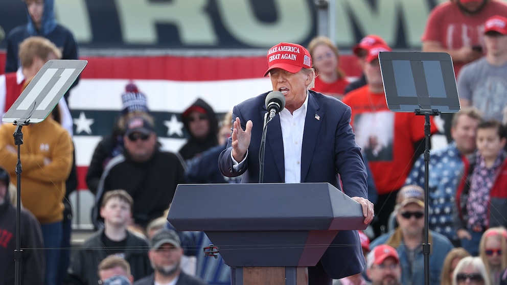 Trump, while addressing auto industry, says there will be 'bloodbath