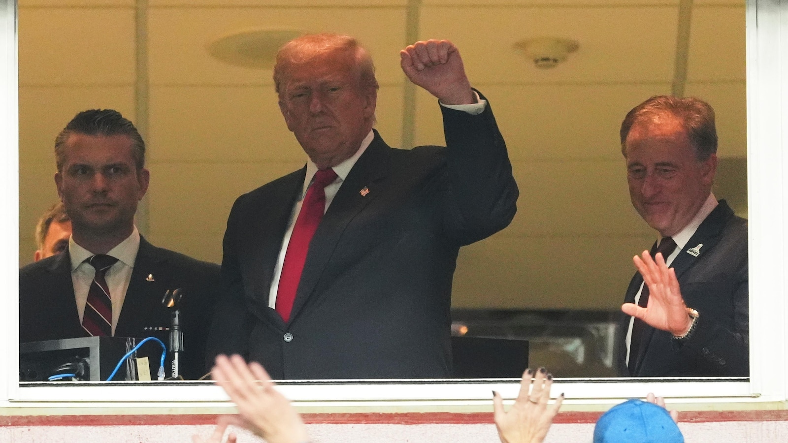 Donald Trump booed as the 1st sitting US president at a regular-season NFL game since Carter in 1978
