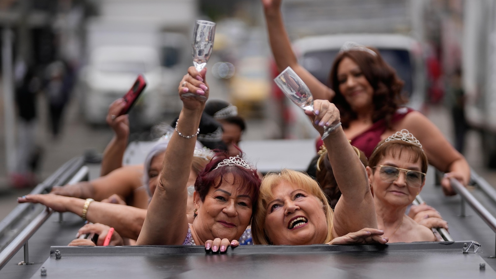 Grandmothers in Colombia get the quinceañera they never had