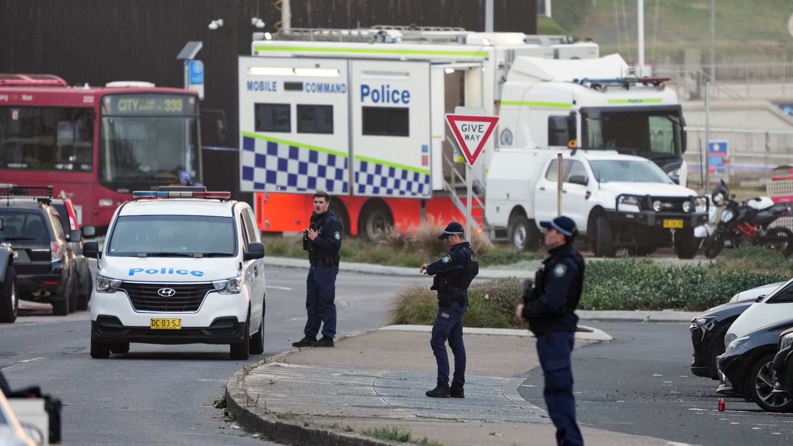YouTube defends video that falsely claims Sydney massacre survivor is 'crisis actor'