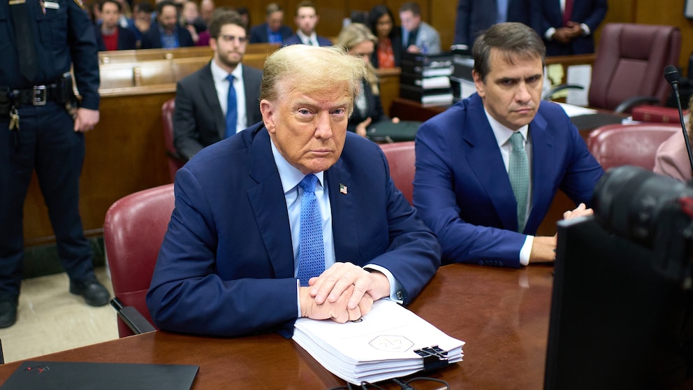 DOJ's Todd Blanche, who once blasted 'vindictive' prosecution of Trump, defends Comey charges - ABC News