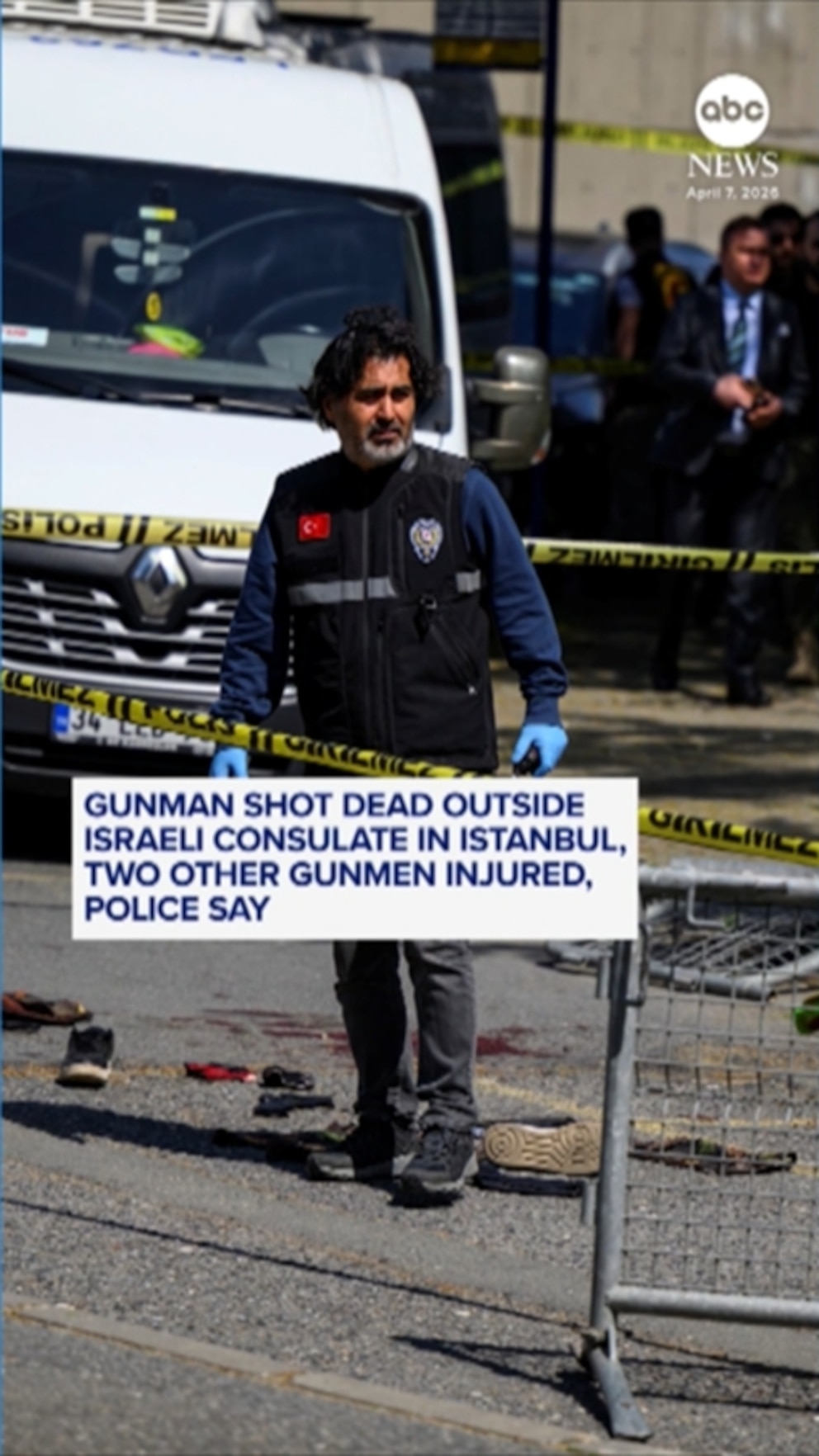 Video Gunman shot dead outside Israeli consulate in Istanbul, two other gunmen injured