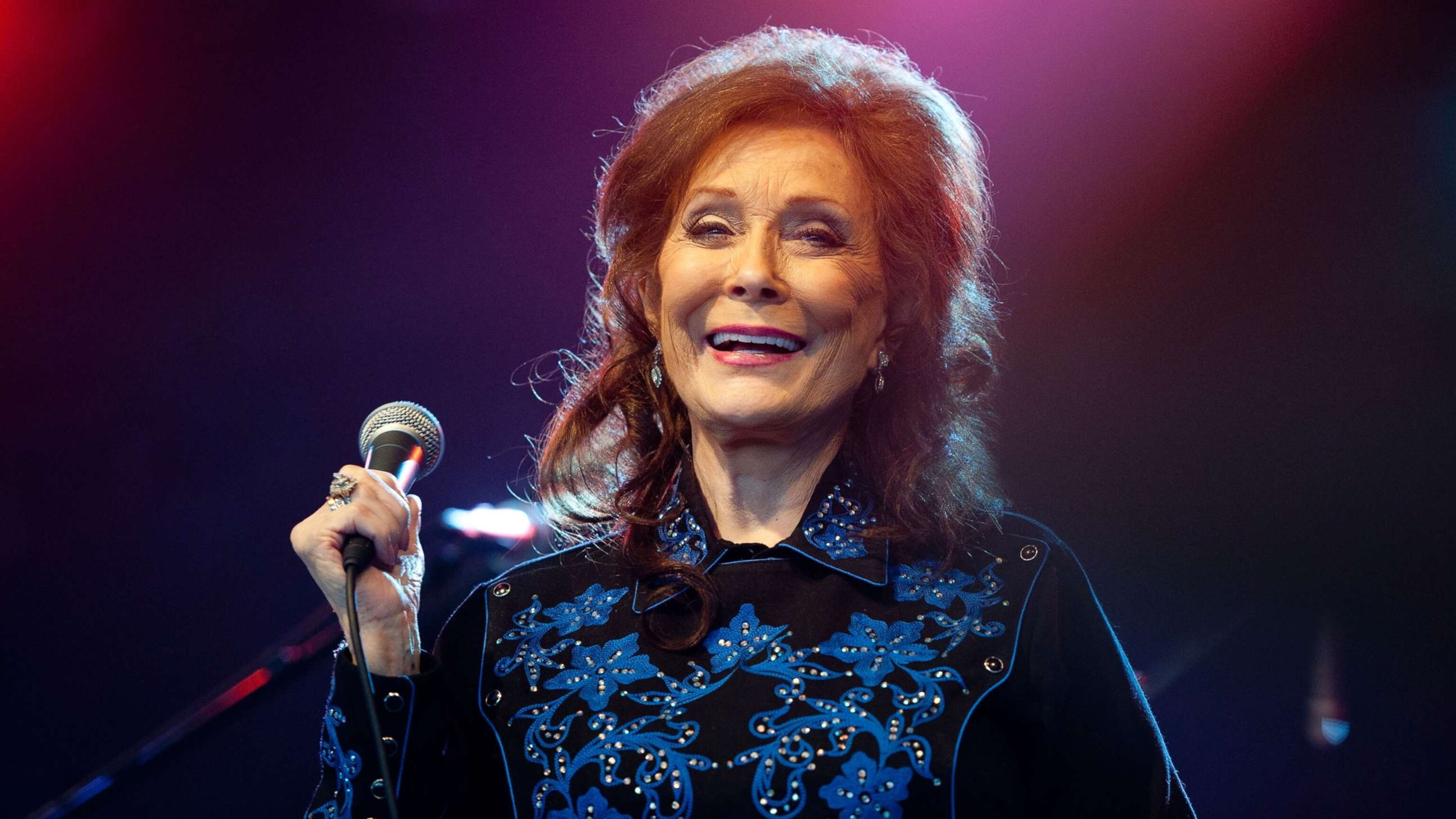 N0201-02★良品 CD カントリー系 Loretta Lynn 他 23点 Loretta Lynn - Legendary Country Singers - Amazon.com Music