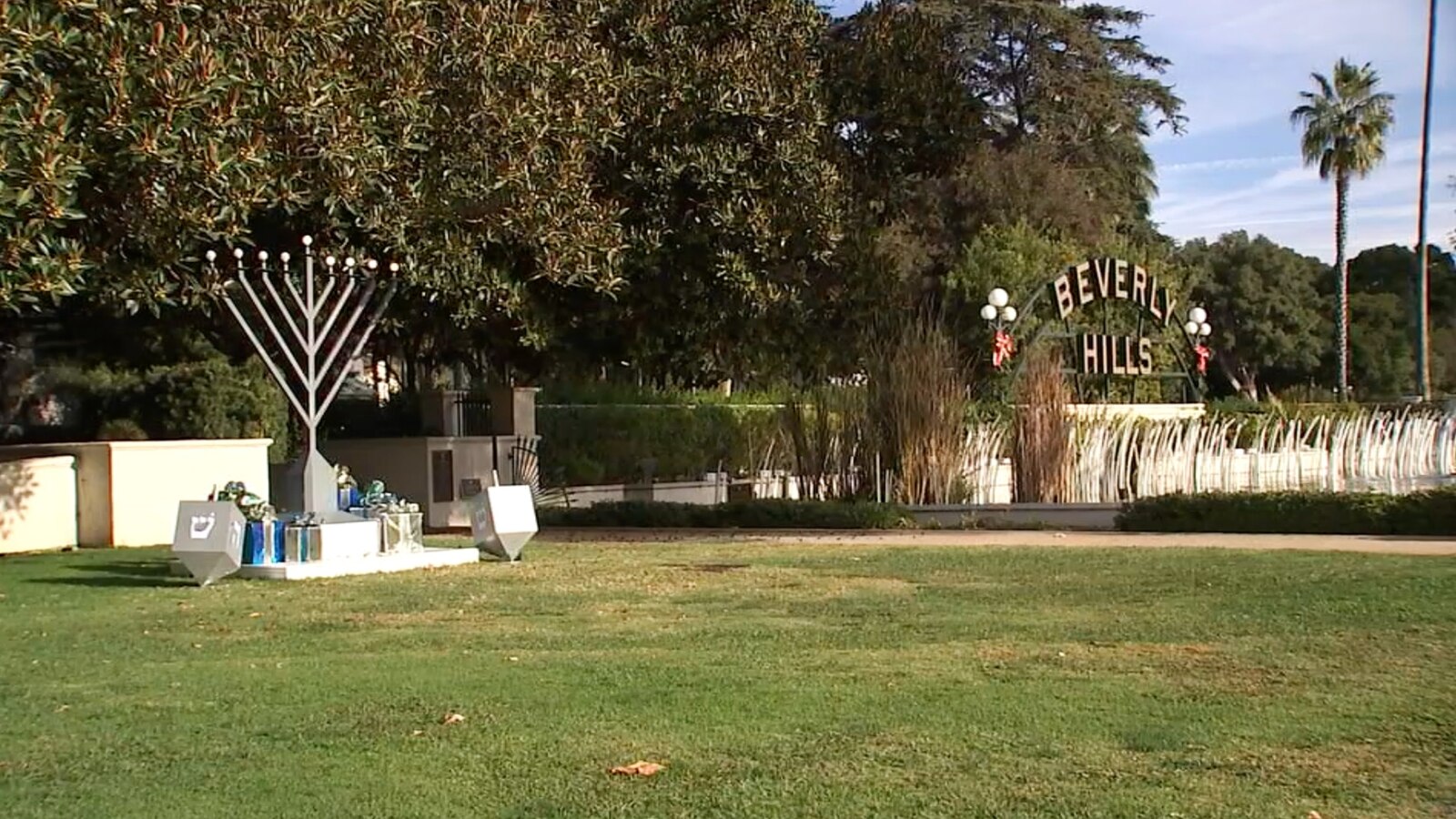 Suspect charged in alleged hate crime attack against 75-year-old Jewish ...