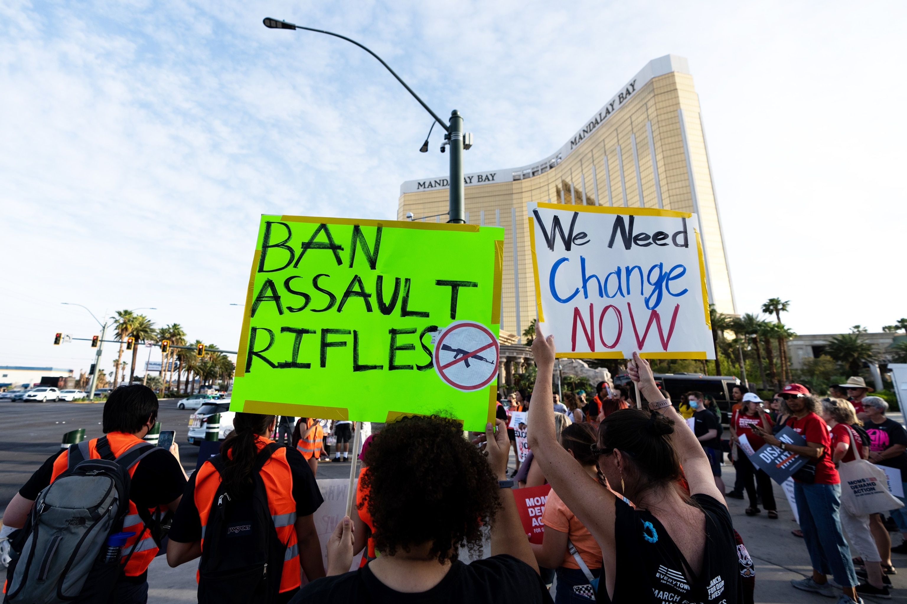 What to know about Nevada’s gun laws after Las Vegas man opened fire in Manhattan