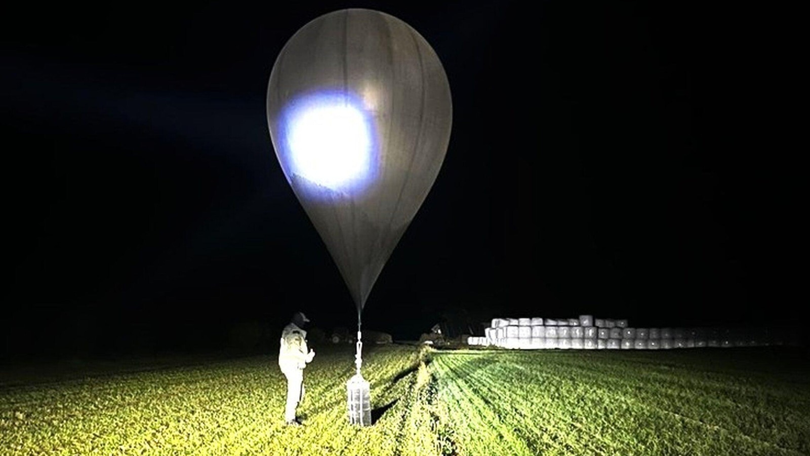 Lithuania Extends Belarus Border Closure Over Smuggler Balloon Disruptions