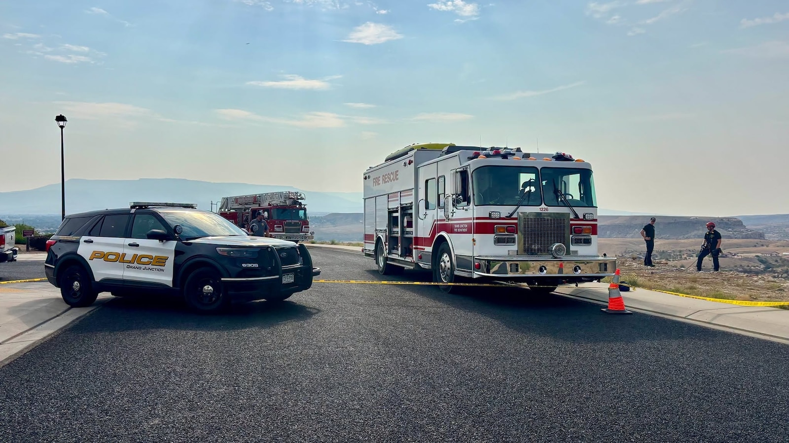 Five 17-year-old boys died when their vehicle went off a cliff in Colorado and crashed, authorities said. <https://t.co/mM7LIDsMAi>
 [↧](https://t.co/mM7LIDsMAi
