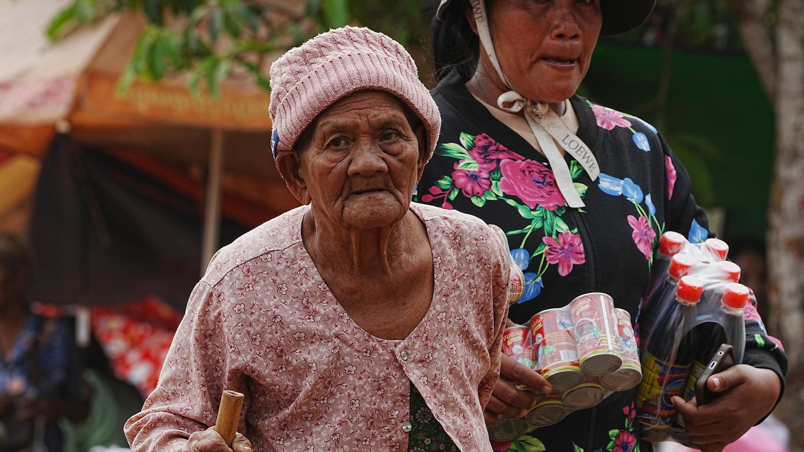 Хиляди хора са напуснали домовете си поради подновени боеве между