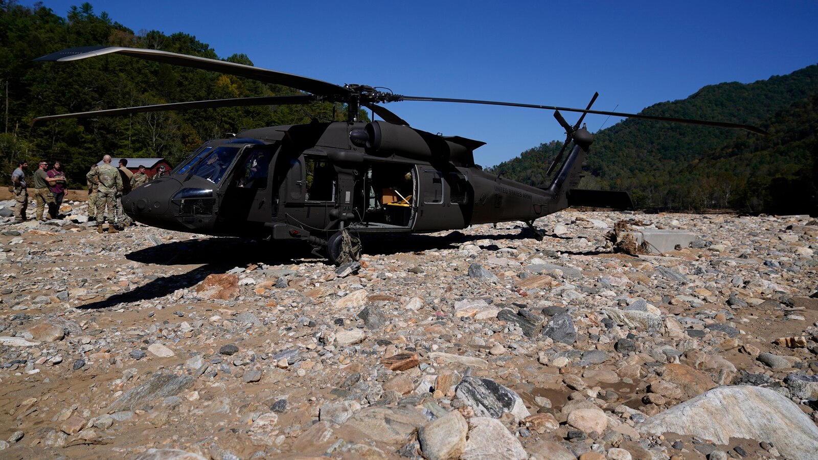 FACT FOCUS: Online posts make unfounded claims about a helicopter delivering aid in North Carolina FACT FOCUS: Online posts make unfounded claims about a helicopter delivering aid in North Carolina