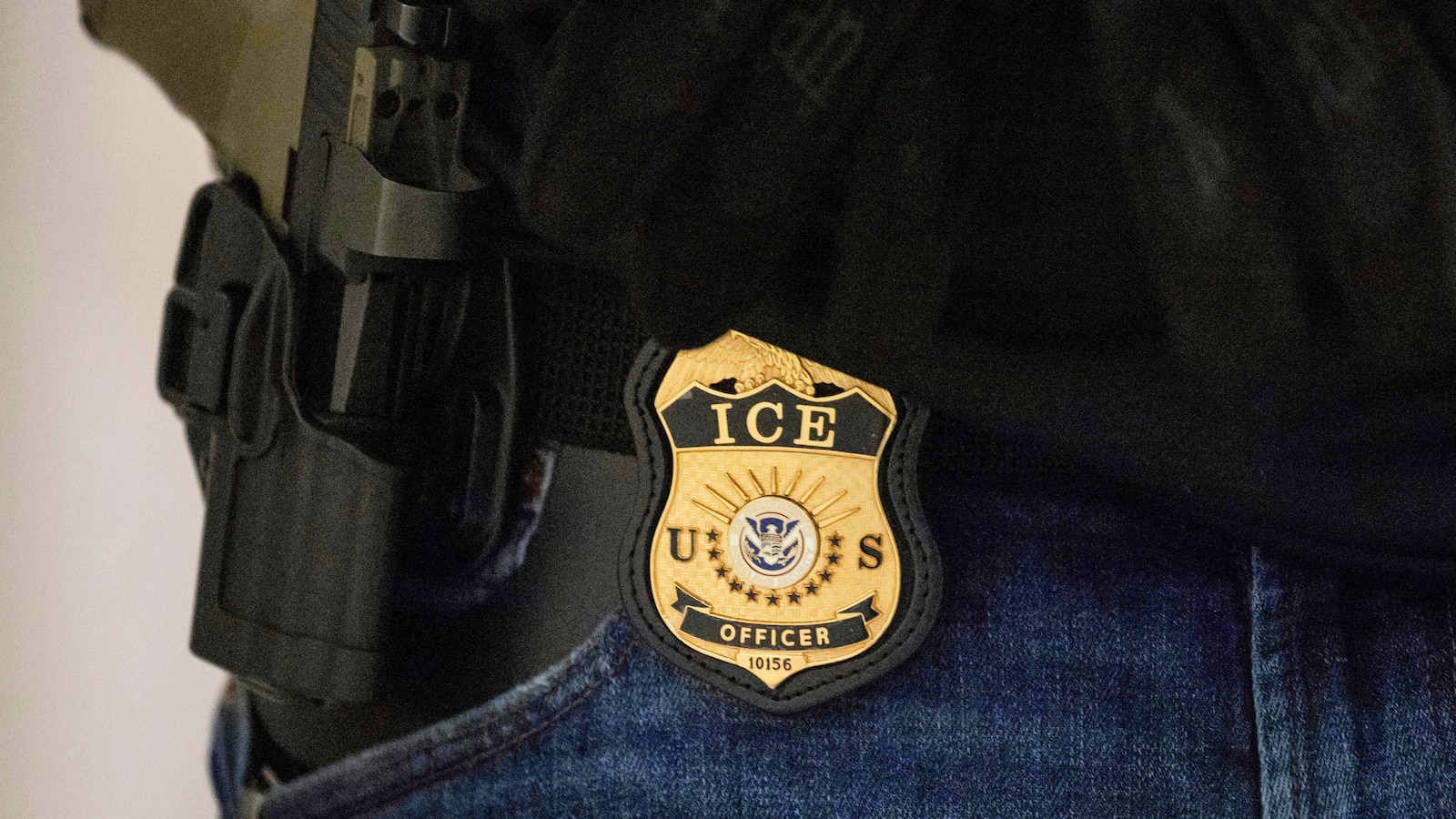 ICE to open national call center to find unaccompanied migrant children