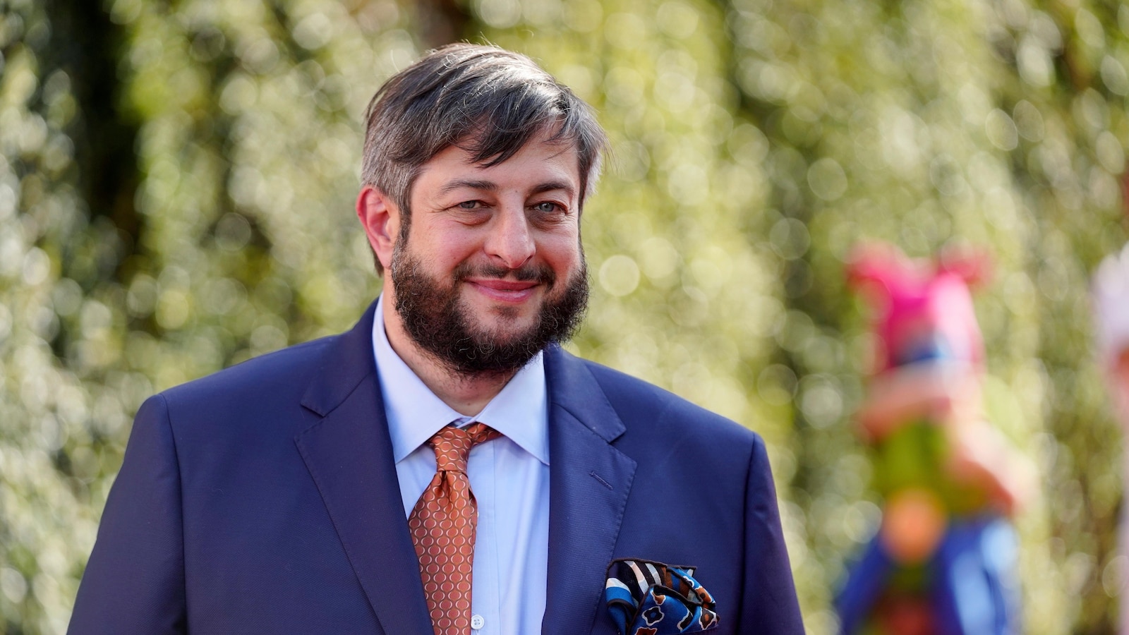 ‘Bob’s Burgers’-acteur Eugene Mirman gered van een vurige crash door NH-overheidsdetail