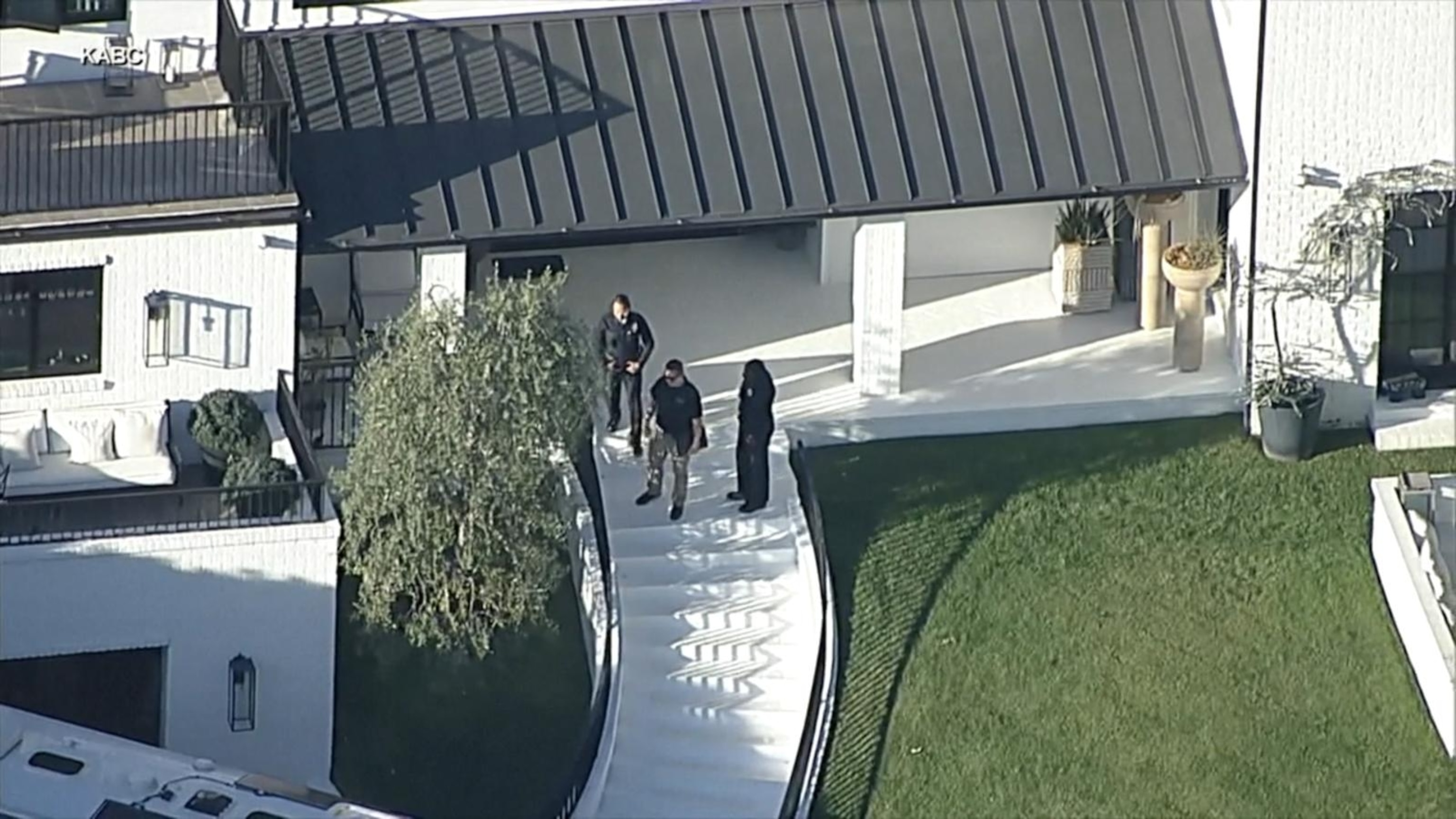 Suspect identified in shooting at Rihanna's Los Angeles home ...