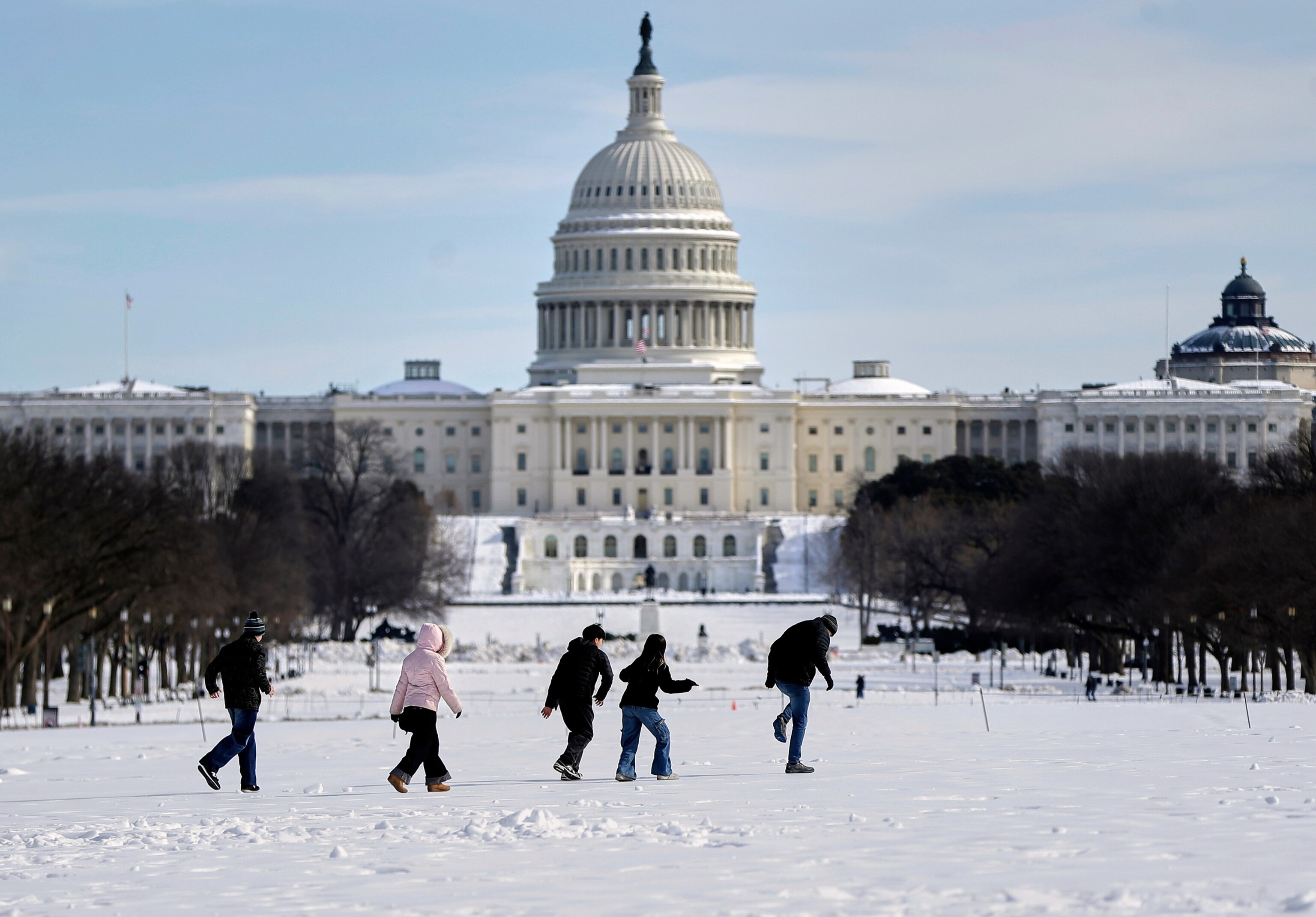 Would a partial government shutdown impact the economy? Experts weigh