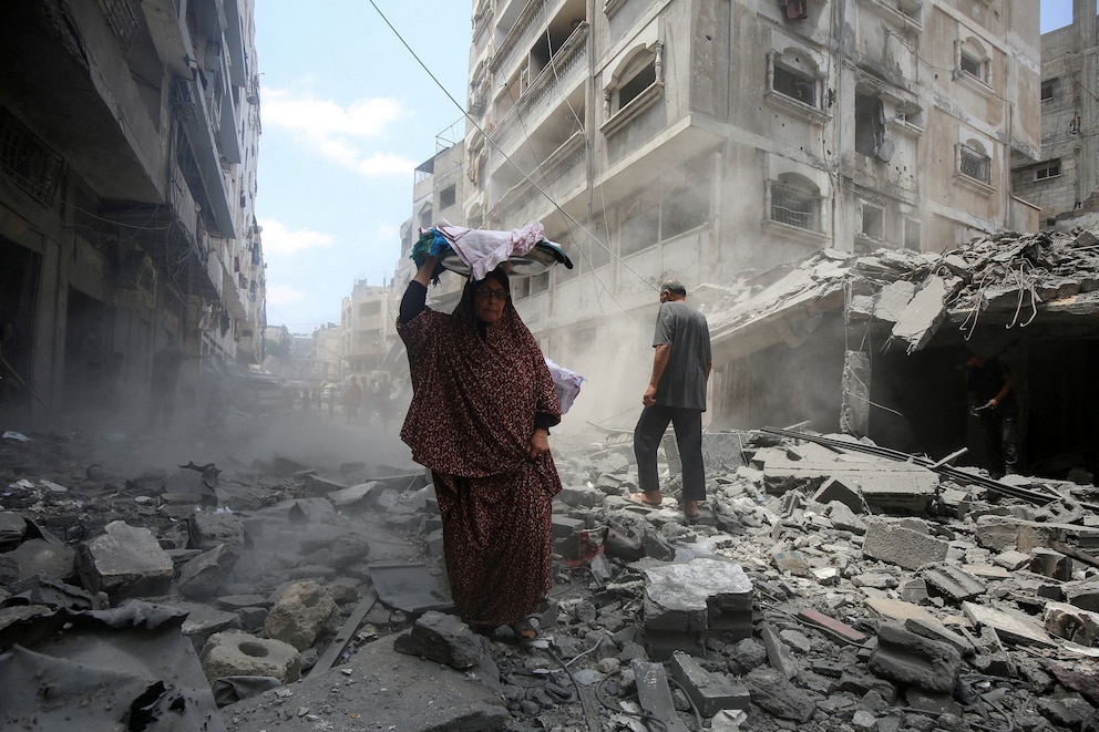 PHOTO: Aftermath of a morning Israeli strike on a house, in Gaza City