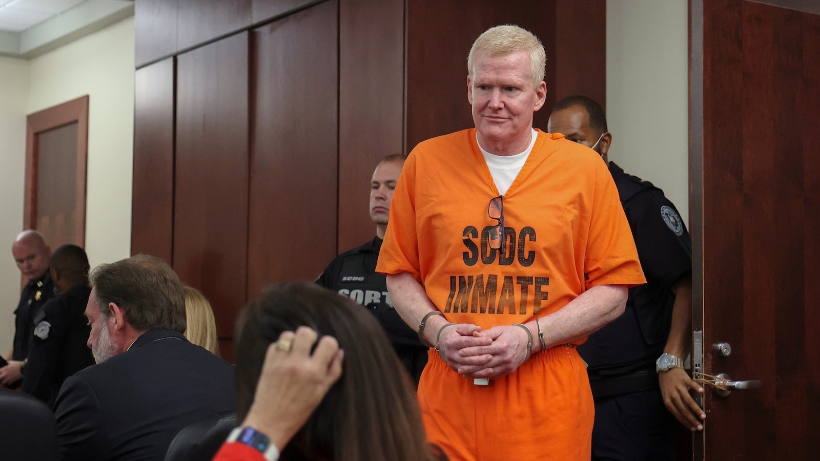 Alex Murdaugh will return to a South Carolina courtroom on Friday for a hearing to work out some key issues ahead of his April 2027 retrial. <https://t.co/SKhy1