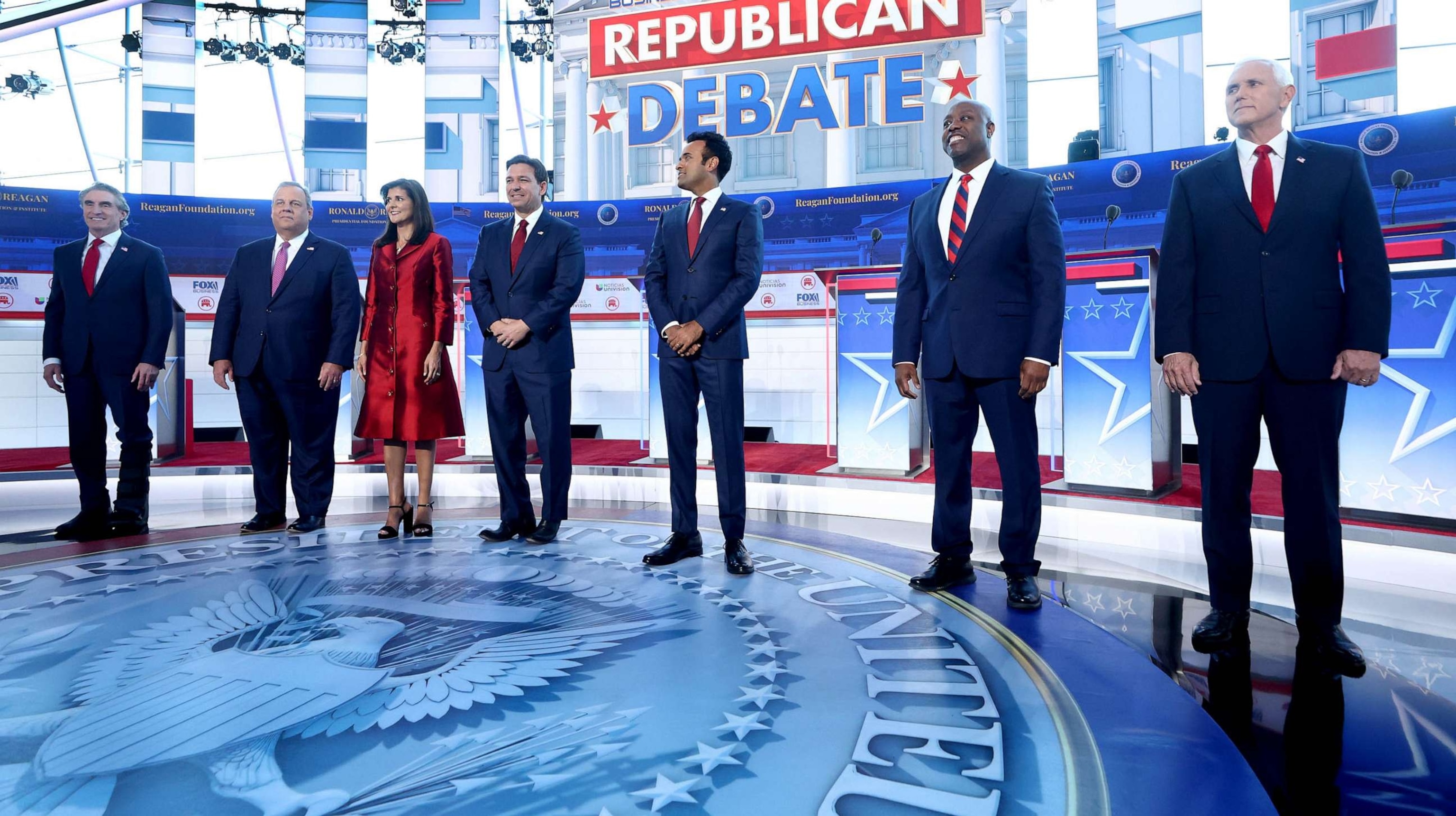 PHOTO: Republican presidential candidates North Dakota Gov. Doug Burgum, former New Jersey Gov. Chris Christie, former U.N. Ambassador Nikki Haley, Florida Gov. Ron DeSantis, Vivek Ramaswamy, Sen. Tim Scott and former