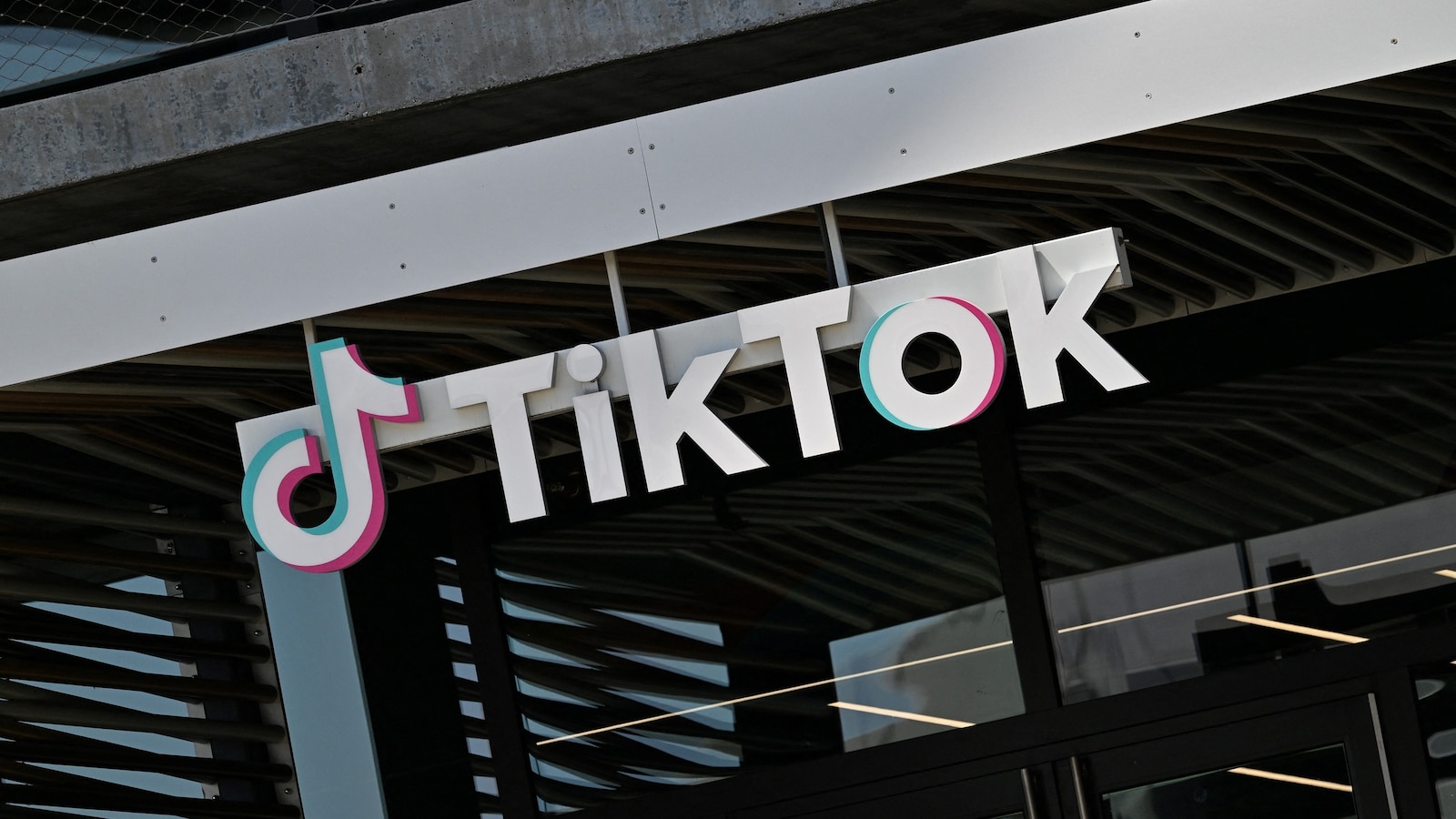 Administration eyeing $400M settlement from TikTok for DC 'beautification': Sources