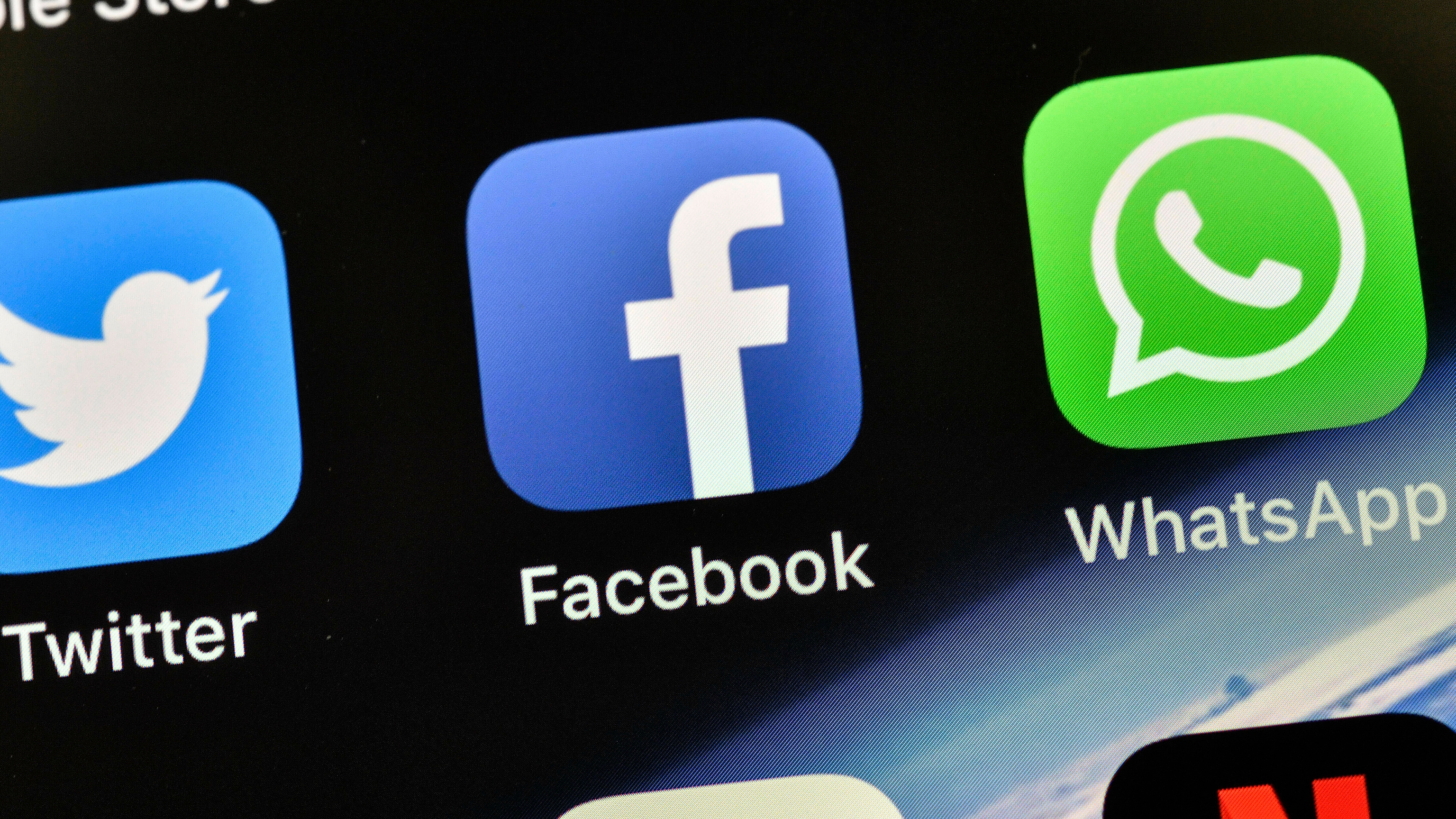 Facebook Trial Over Cambridge Analytica Privacy Scandal Begins In New Facebook Trial Over Cambridge Analytica Privacy Scandal Begins In New