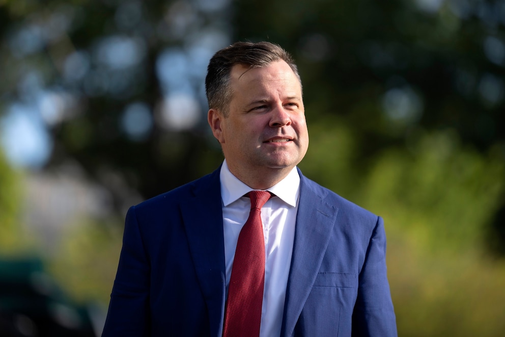 PHOTO: In this file photo, Director of the Federal Housing Finance Agency Bill Pulte walks outside the White House, Tuesday, Sept. 2, 2025, in Washington.