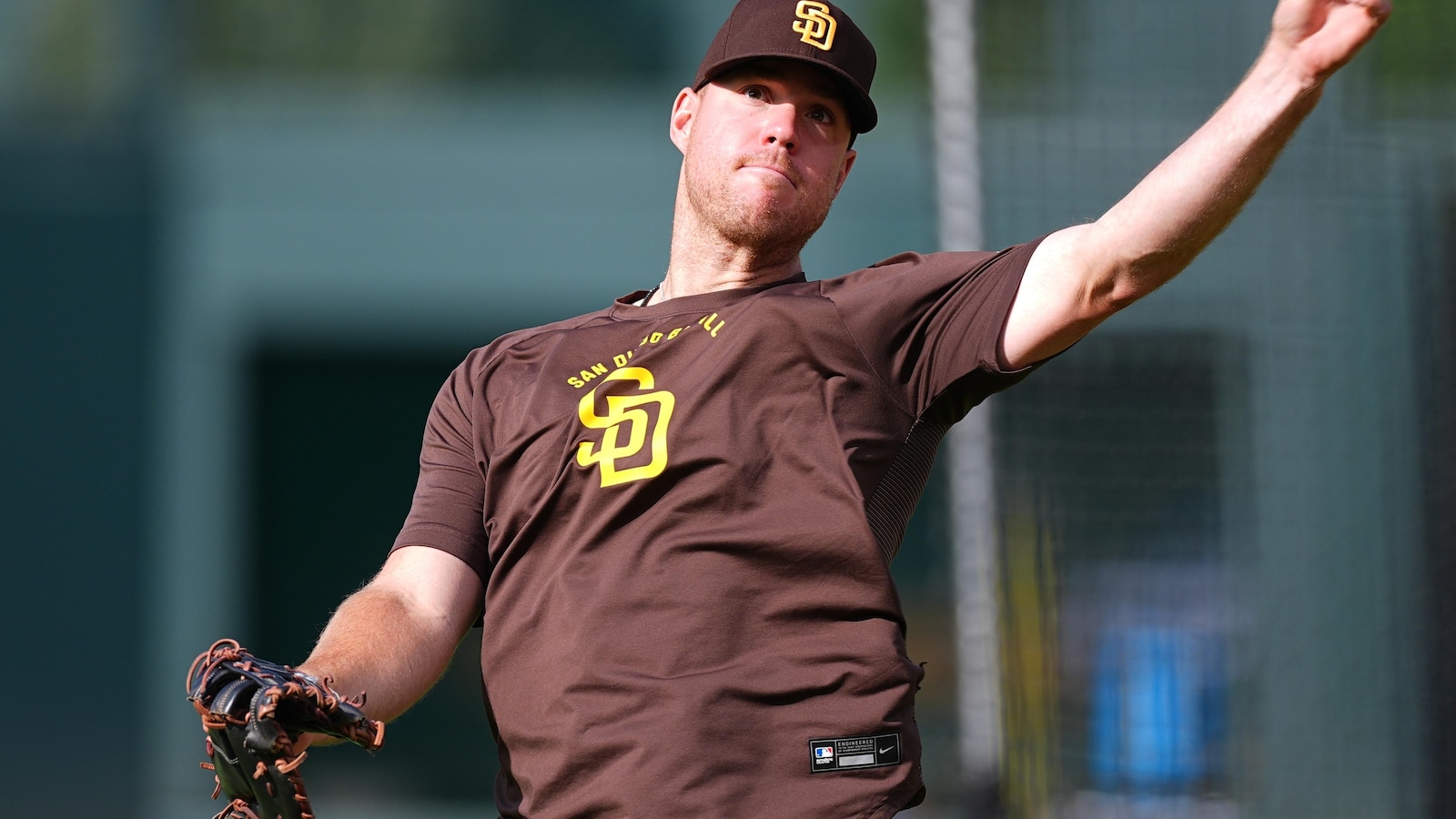 Sheets celebrates 30th birthday with go-ahead 3-run HR as Padres rally to beat Rockies 10-8