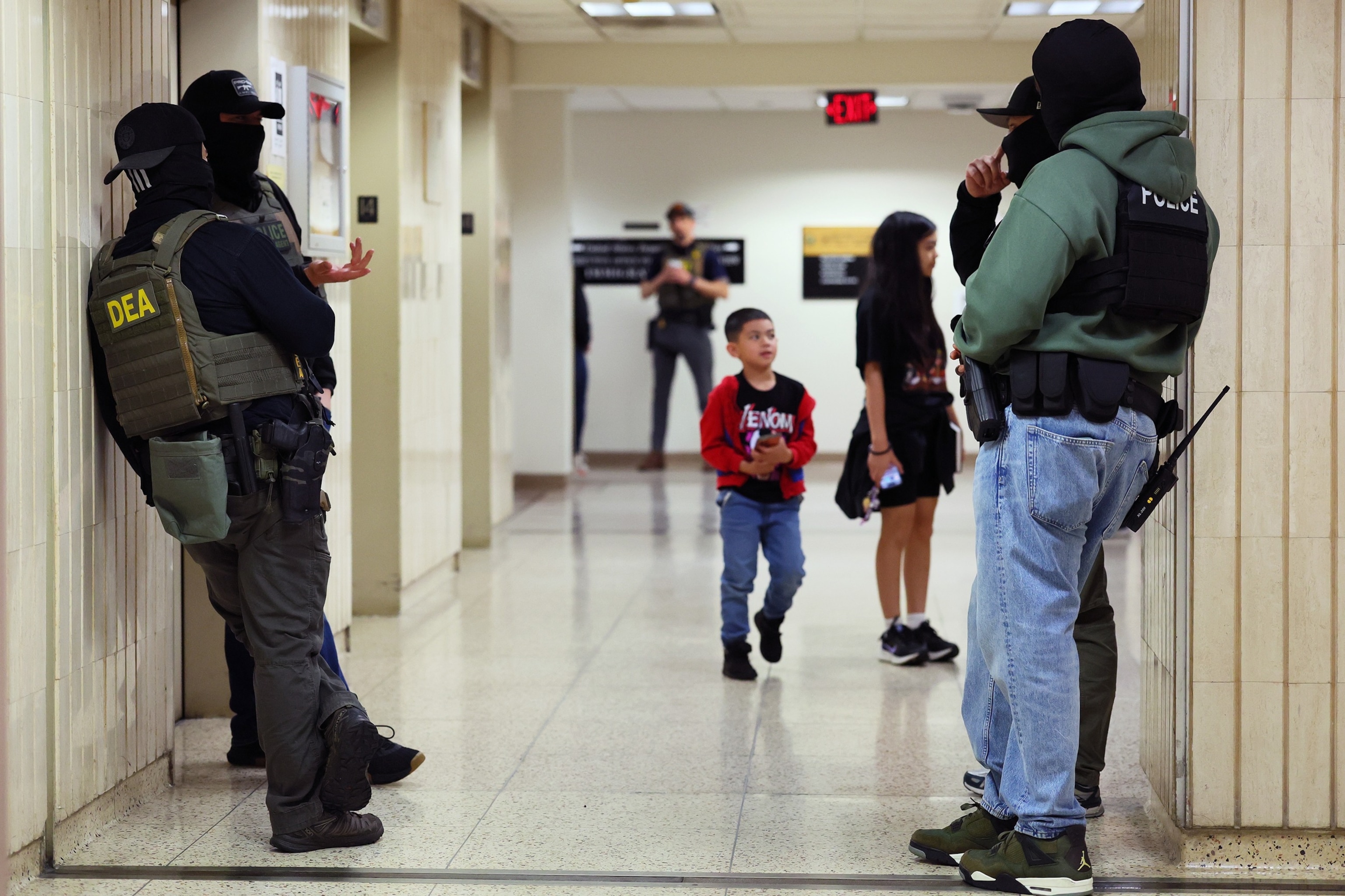 Trump administration to assign government lawyers to represent unaccompanied migrant children