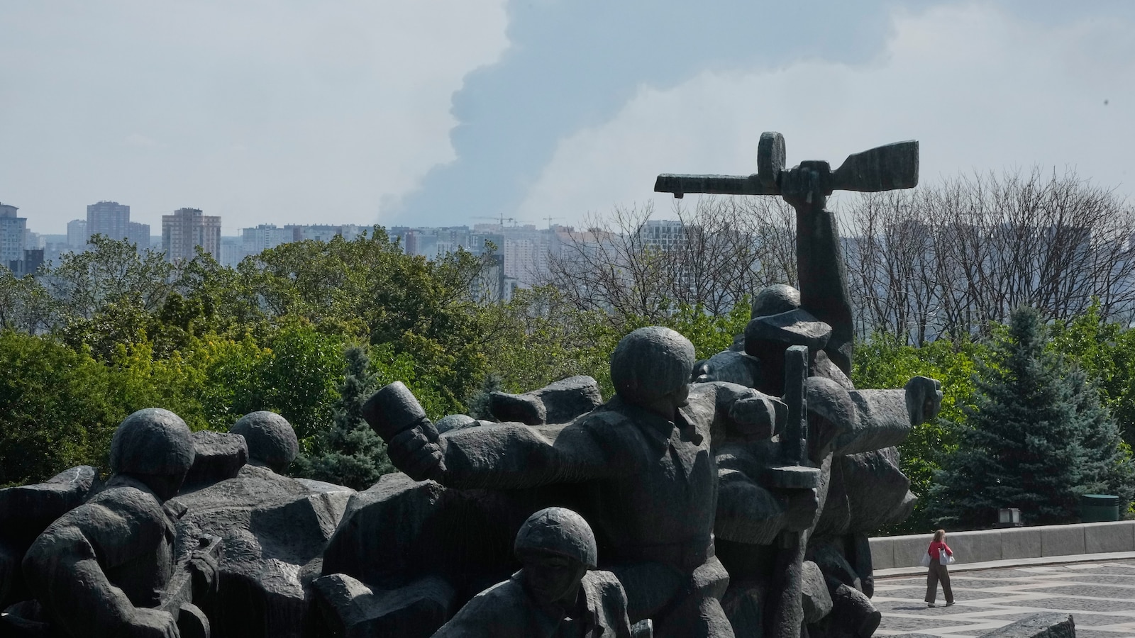 Русия казва, че е нанесла „мащабен“ удар през нощта срещу 9 украински града