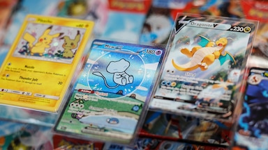 pokemon new trading cards TCG: 3 Booster Packs & 1 Random Foil BIG New Pokmon TCG Pocket