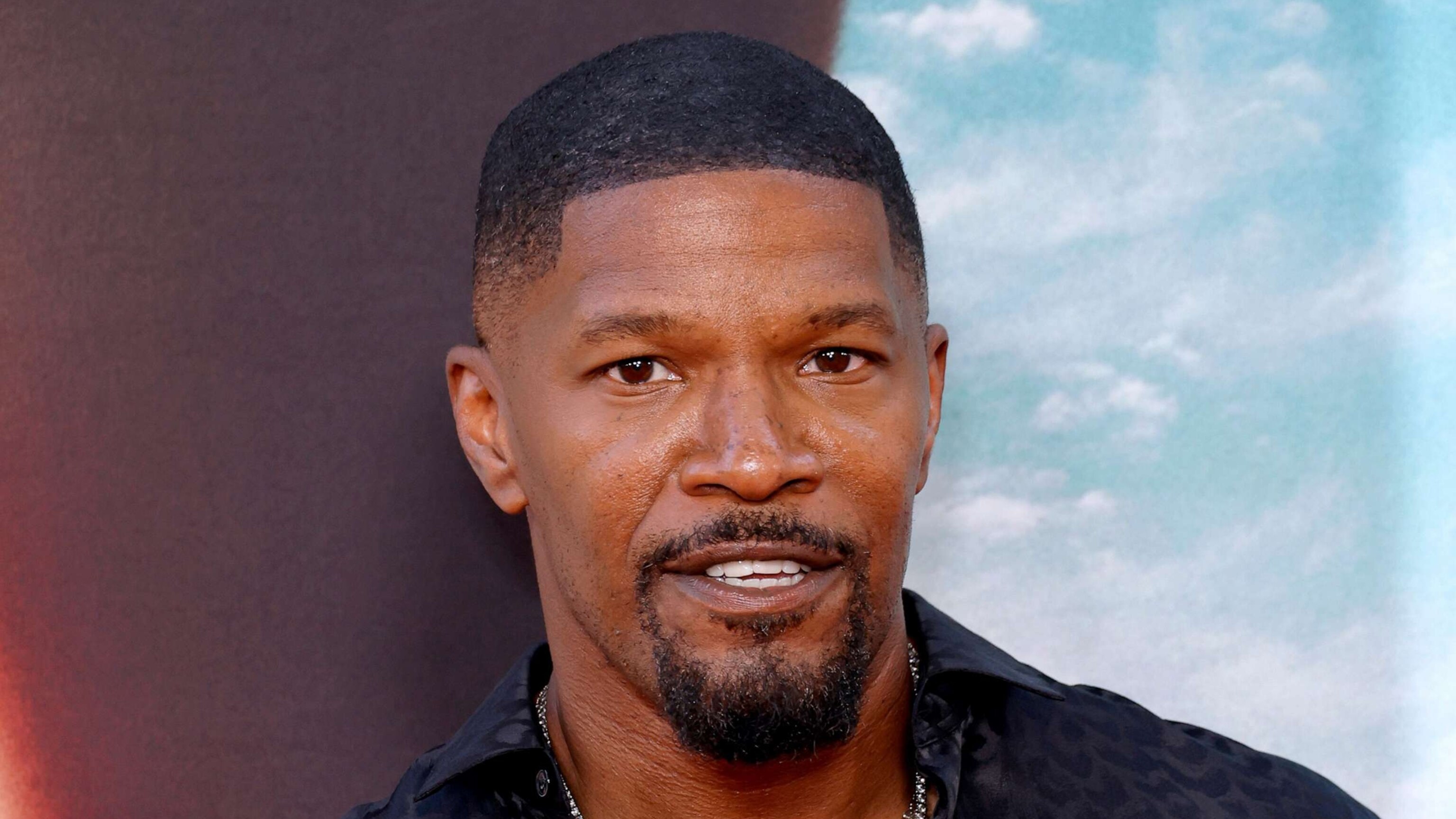 Jamie Foxx credits sister Deidra for saving his life in sweet