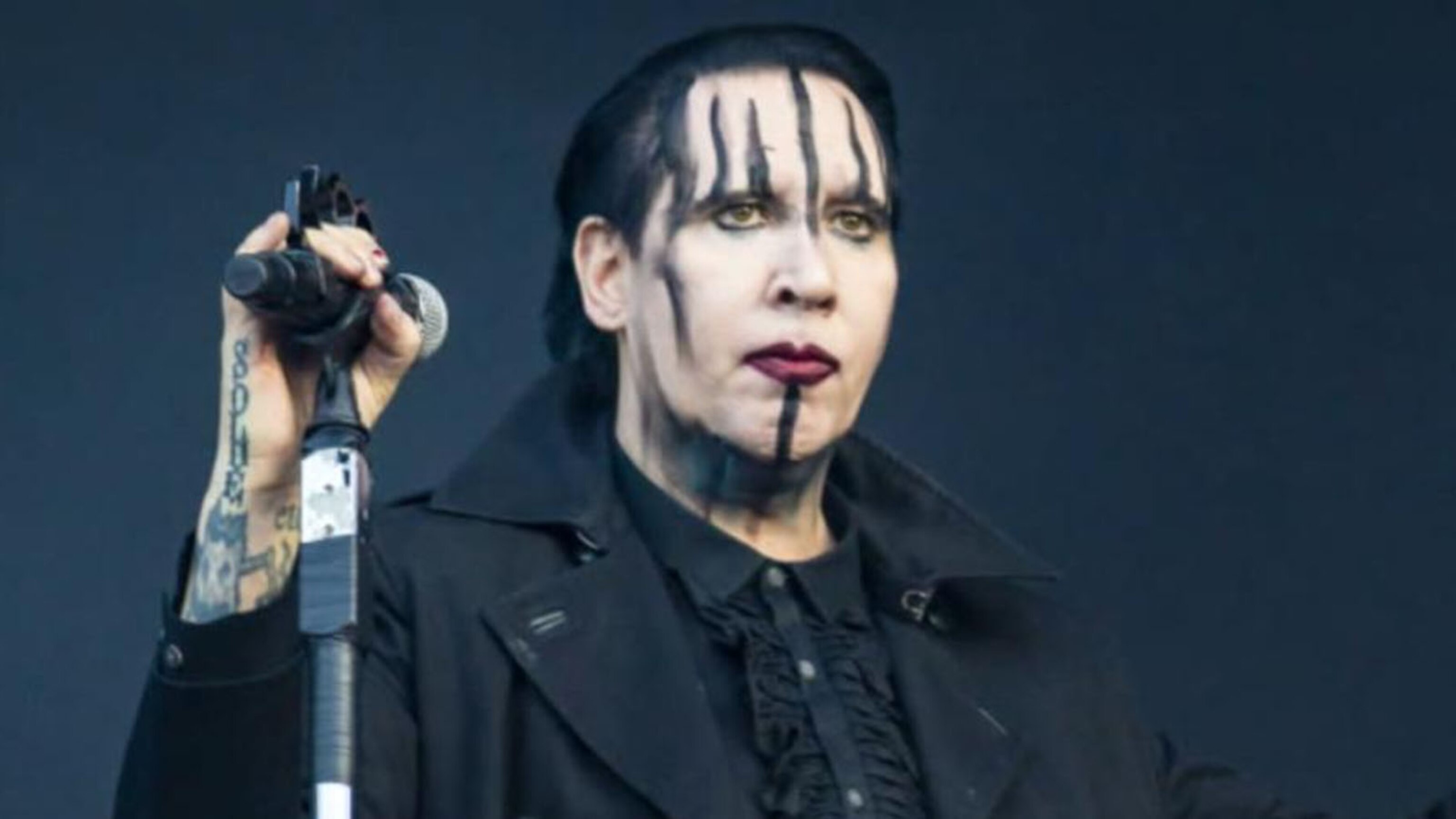 Video Shock-rocker Marilyn Manson denies accusations of rape and