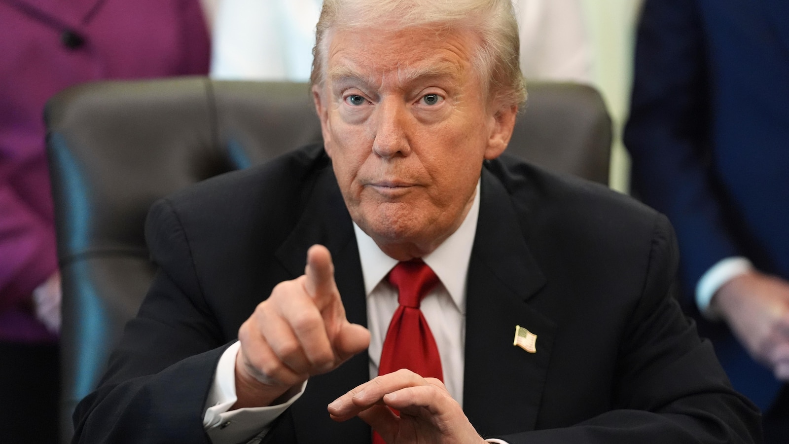 Nigeria's army chief promises to step up anti-terror operations