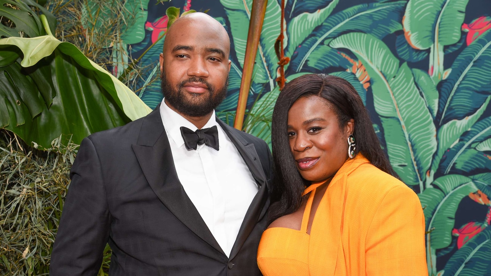 Uzo Aduba shares pregnancy announcement, shows off baby bump at Tony