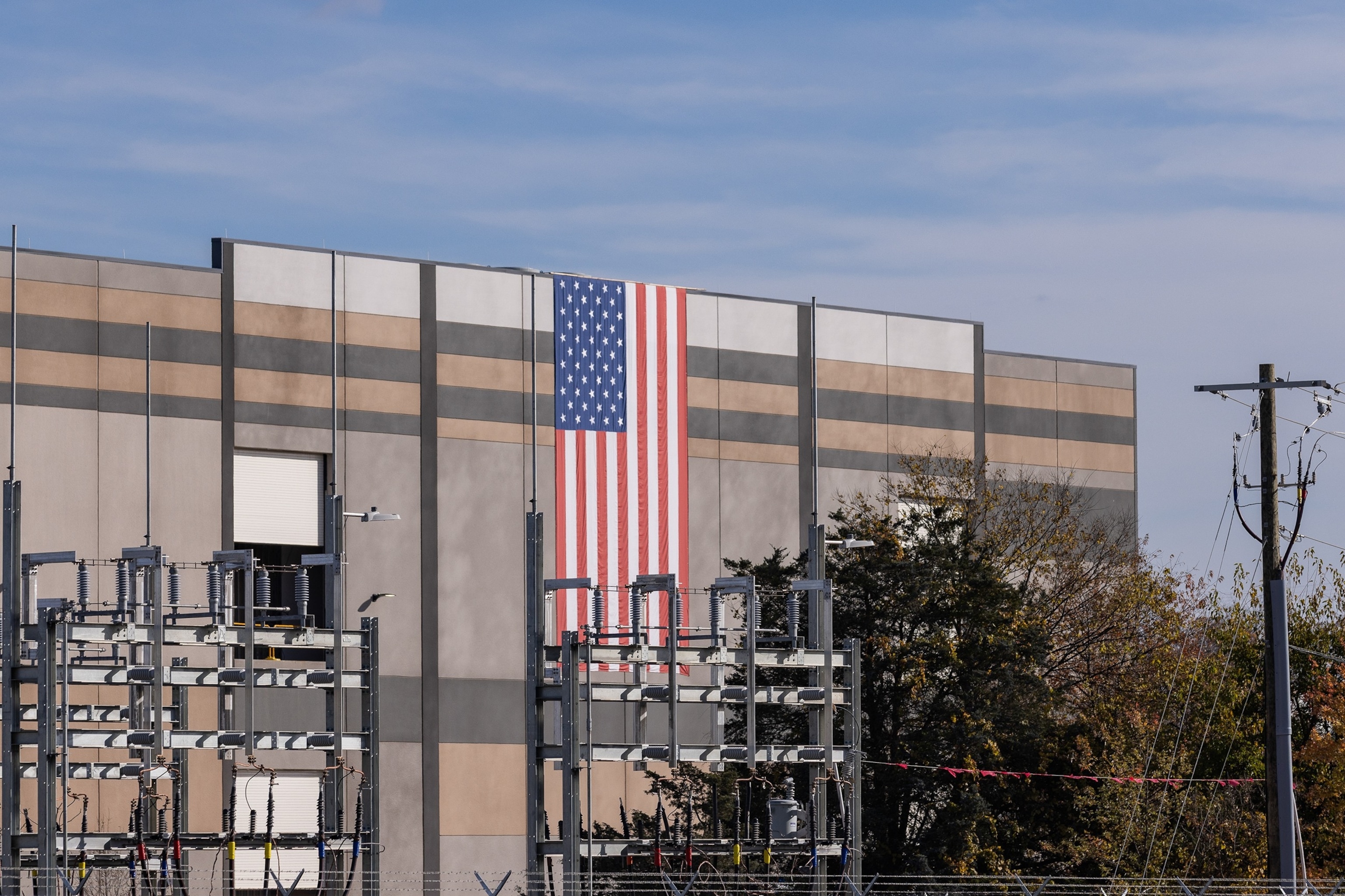 Energy bills in US have increased 13% since Trump took office, new report  finds - ABC News