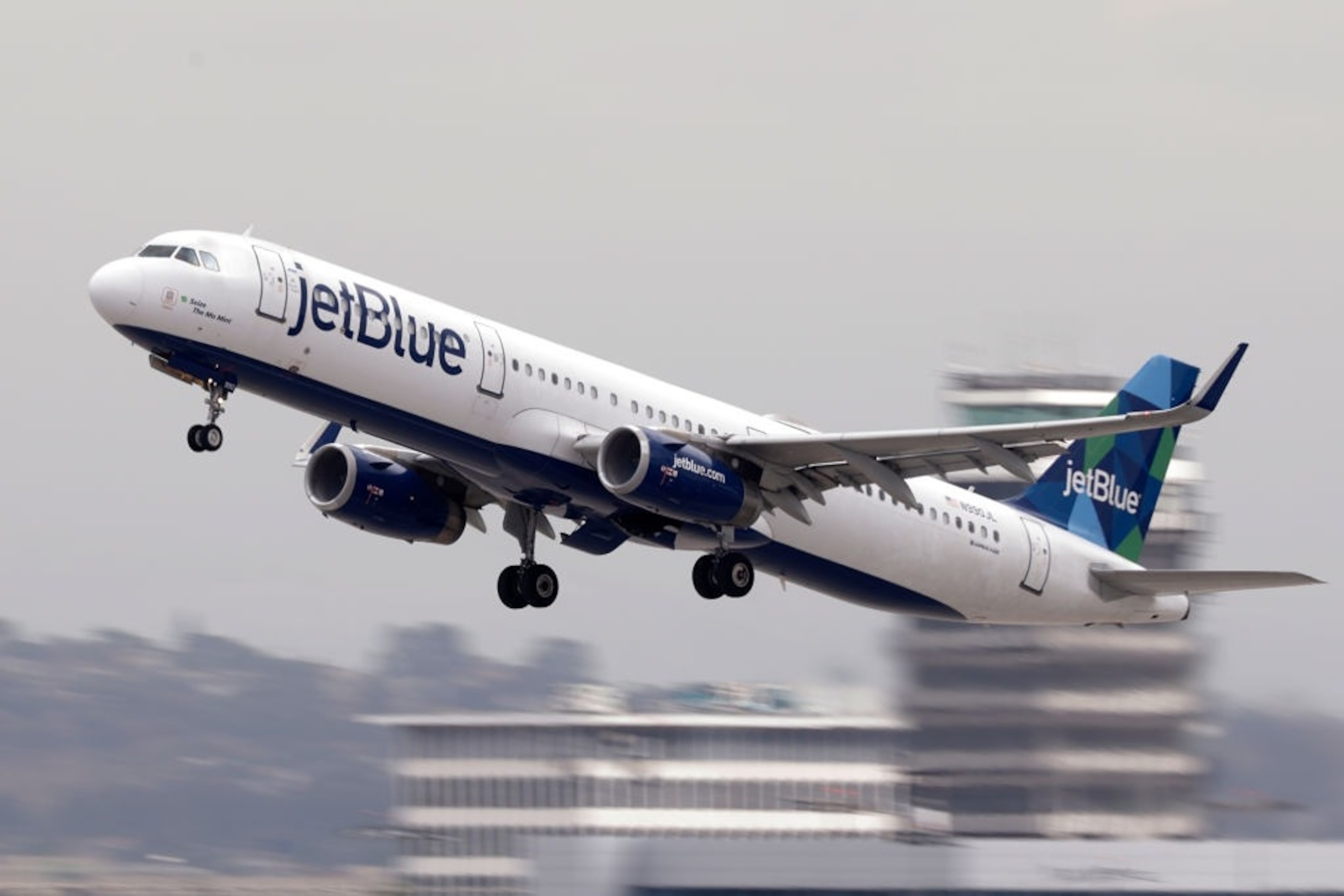 PHOTO: JetBlue Airways at Los Angeles International Airport