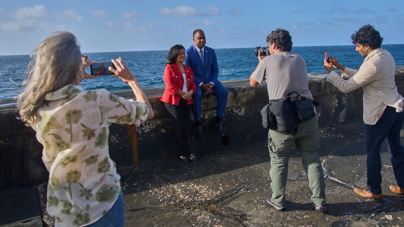 2 US lawmakers visiting Cuba denounce island's 'economic bombing' under energy blockade